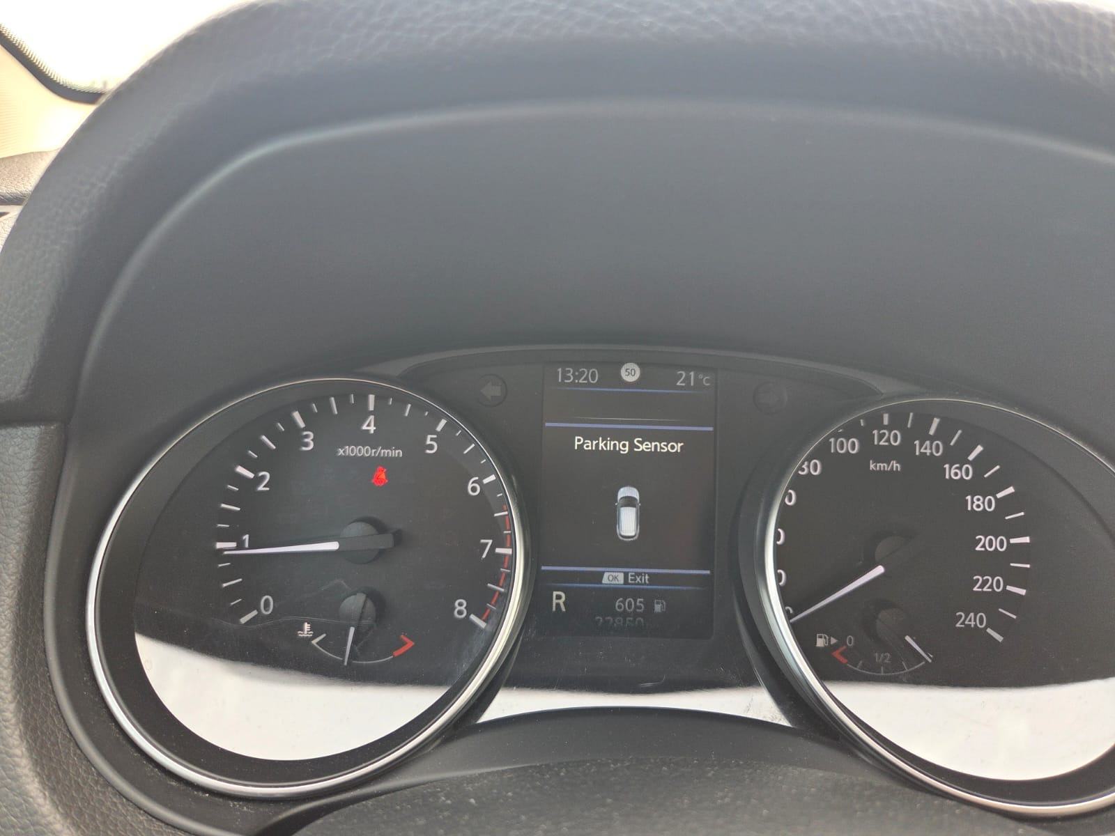NISSAN QASHQAI 1,3 DIG-T 159 KS, AUTOMATIK, SAMO 22000 KM,PRVI VLASNIK, fotografija 12