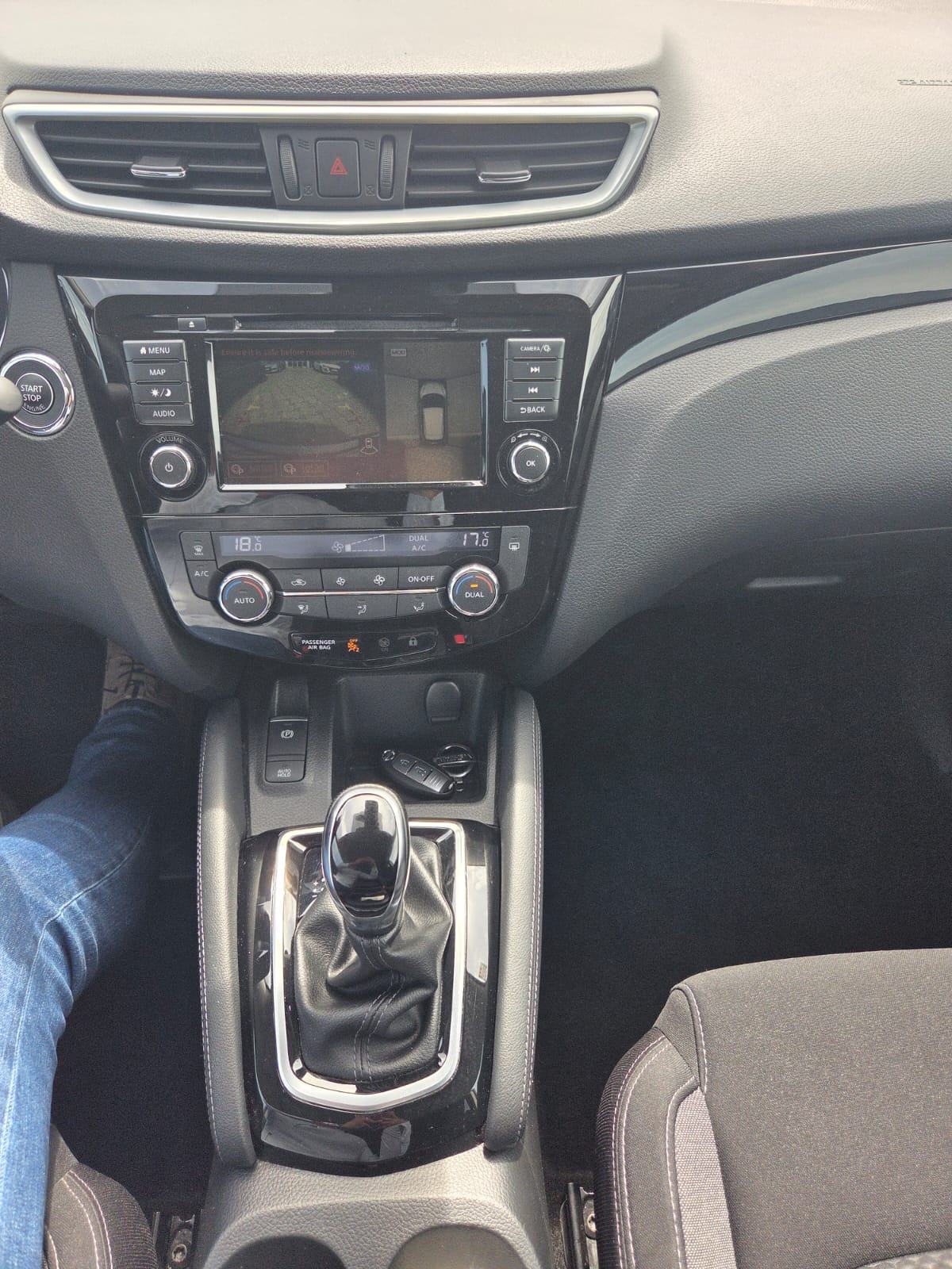NISSAN QASHQAI 1,3 DIG-T 159 KS, AUTOMATIK, SAMO 22000 KM,PRVI VLASNIK, fotografija 14