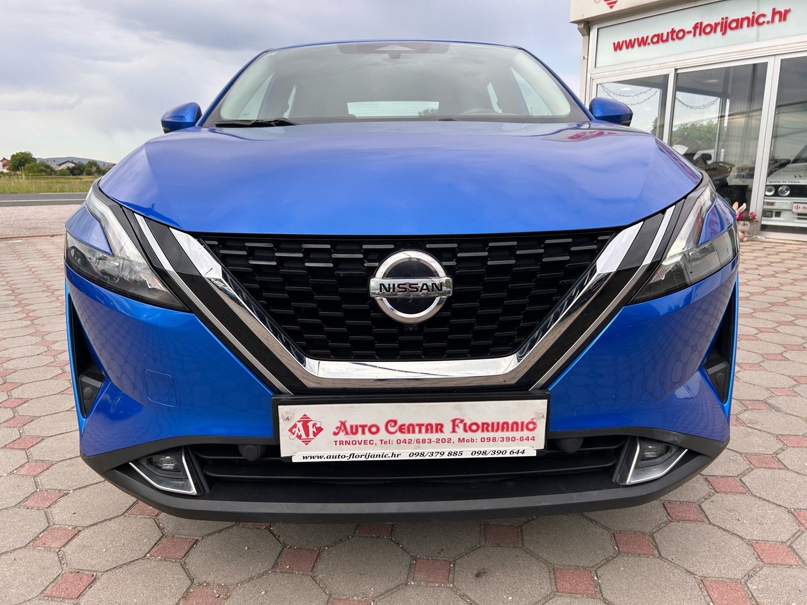 Nissan Qashqai 1,3 DIG-T 2021.,reg:4.5.2027.,SERVISNA, GRIJ SJED, TOP, fotografija 2