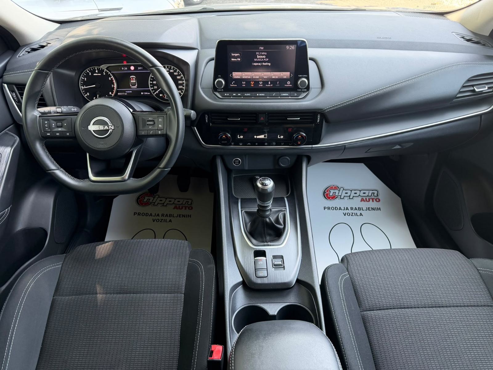 Nissan Qashqai 1.3 DIG-T - PRODANO, fotografija 11