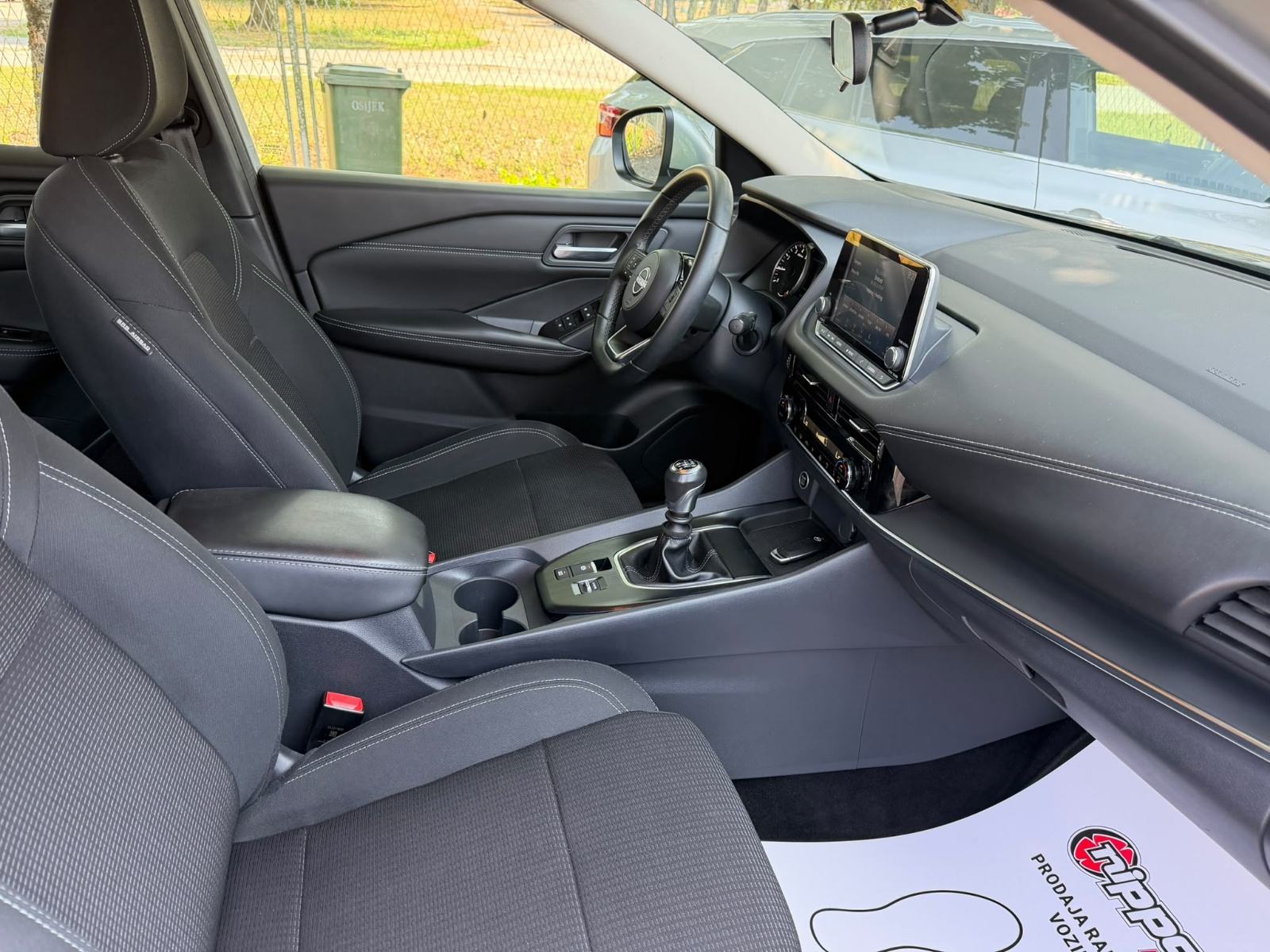 Nissan Qashqai 1.3 DIG-T - PRODANO, fotografija 18