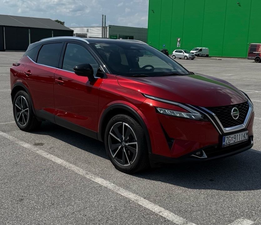 Nissan Qashqai 1,3 DIG-T MHEV *TEKNA+* AUTOM/BOSE/PANO/LED/AMB/HEAD-UP, pogled izvana - slika 1