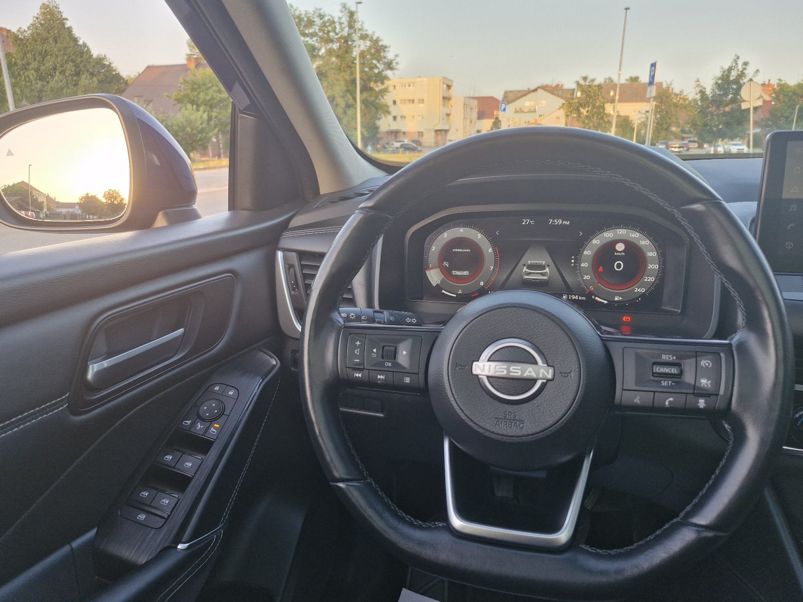 NISSAN QASHQAI 1.3 DIG-T MHEV, N-CONNECTA,VIRTUAL,JAMSTVO 1.GOD, fotografija 13