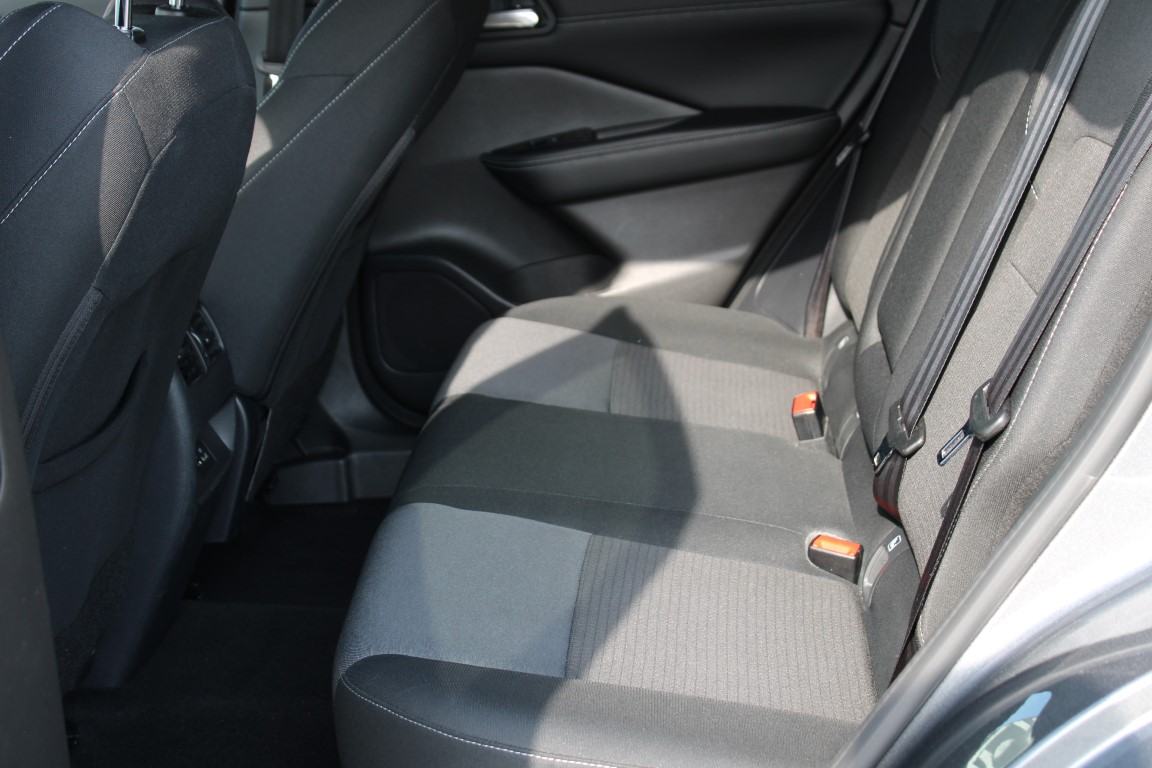 Nissan Qashqai 1,3 DIG-T MHEV N-Connecta, fotografija 8