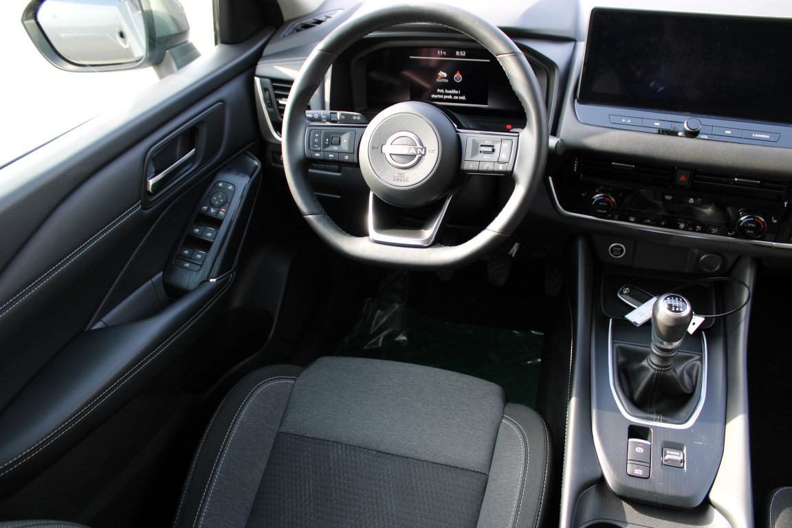 Nissan Qashqai 1,3 DIG-T MHEV N-Connecta, fotografija 9