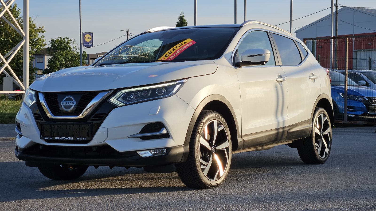 Nissan Qashqai 1,2 DIG-T**TEKNA PLUS 78 TKM XENON NAVI KAM.PANORAMA*, fotografija 2