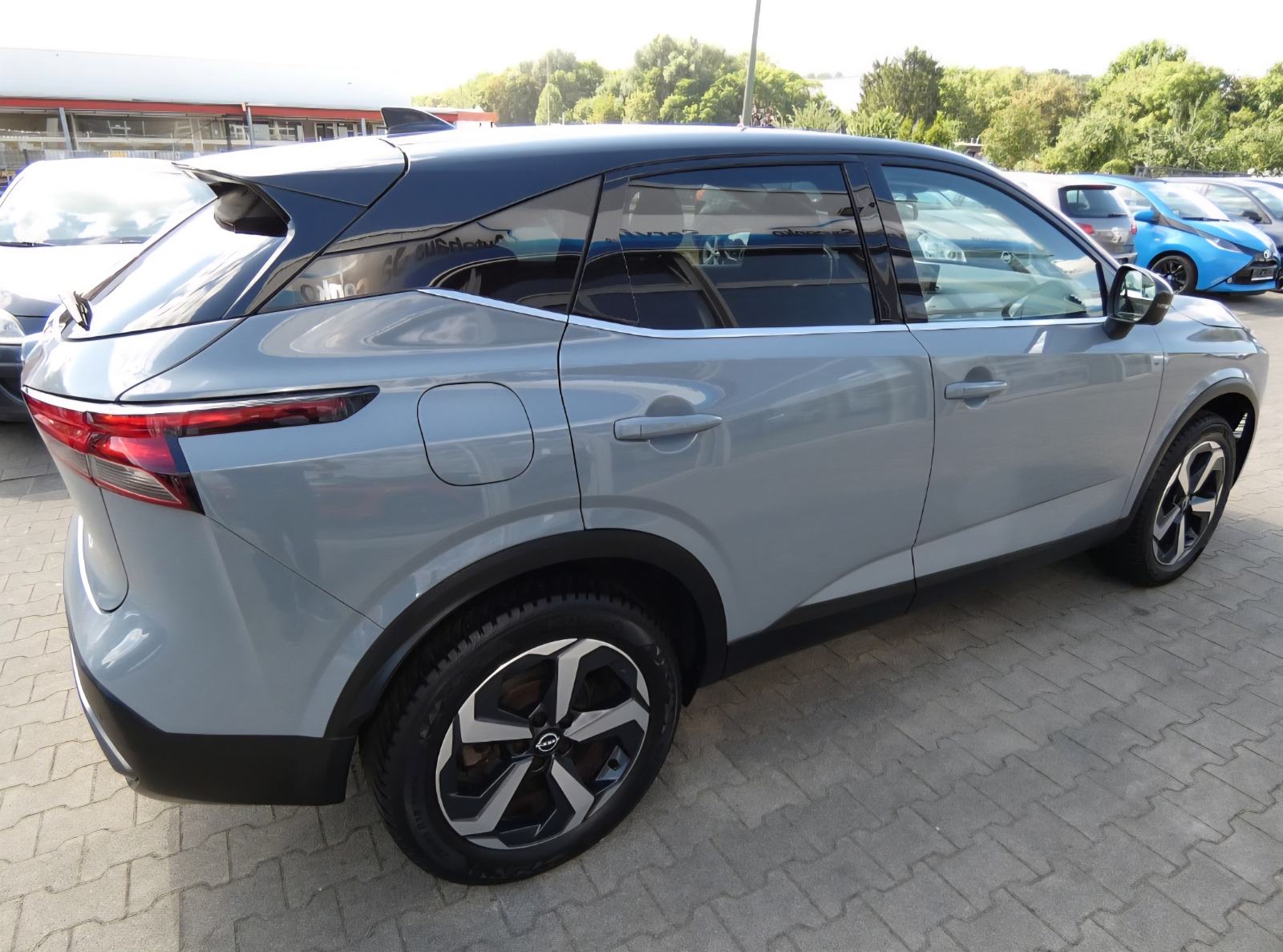 Nissan Qashqai 1.3 DIG-T N-Connecta -LED-NAVI-ALU-KAMERA 360-JAMSTVO, fotografija 5