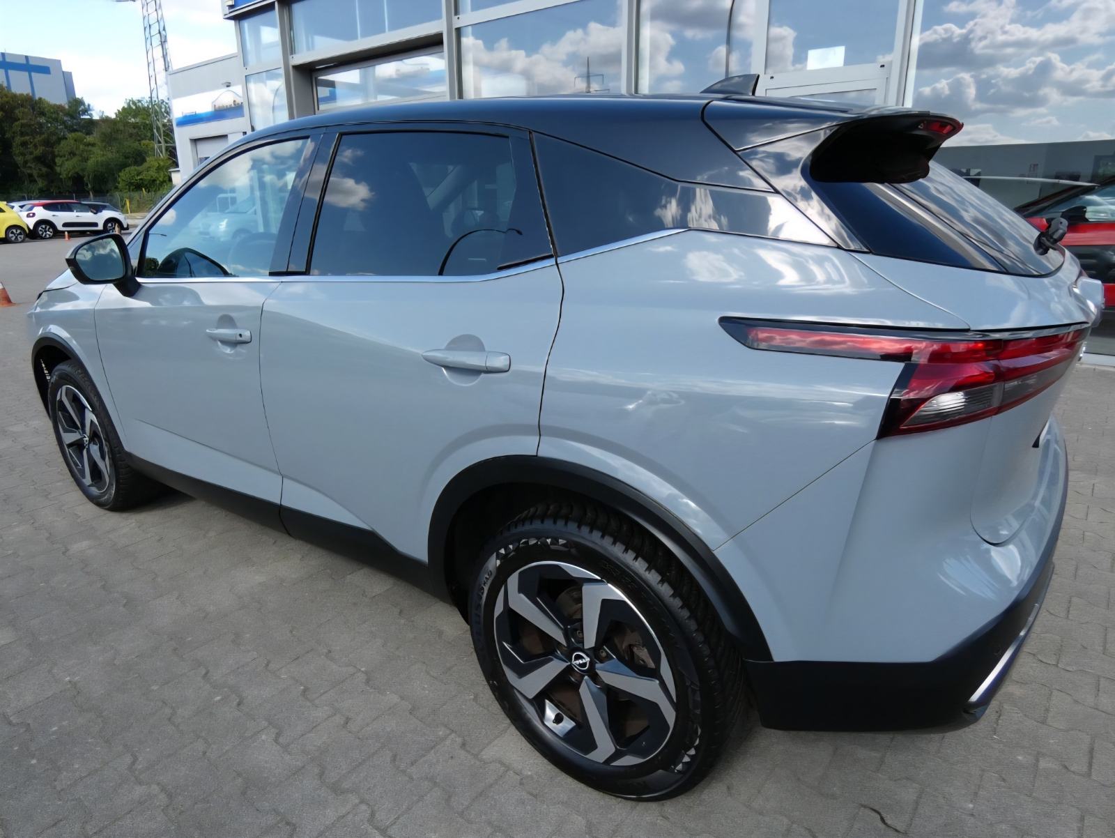 Nissan Qashqai 1.3 DIG-T N-Connecta -LED-NAVI-ALU-KAMERA 360-JAMSTVO, fotografija 7
