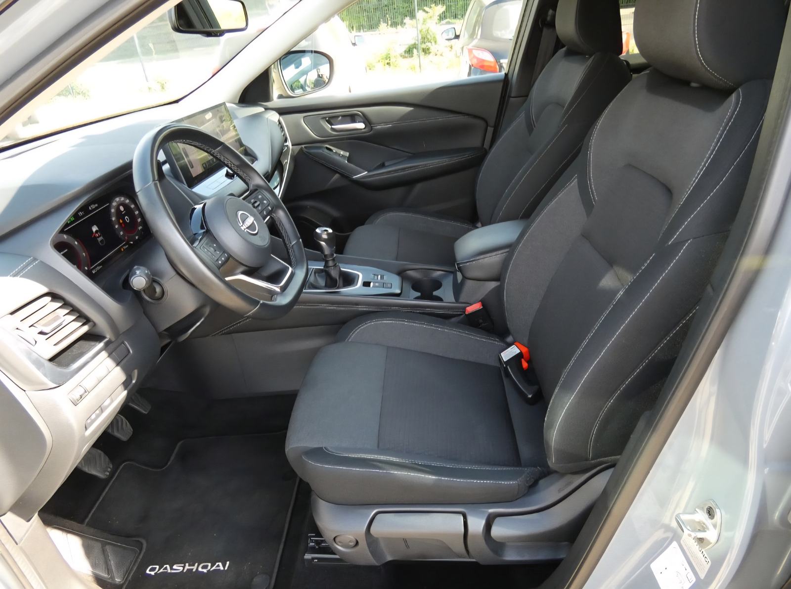 Nissan Qashqai 1.3 DIG-T N-Connecta -LED-NAVI-ALU-KAMERA 360-JAMSTVO, fotografija 8