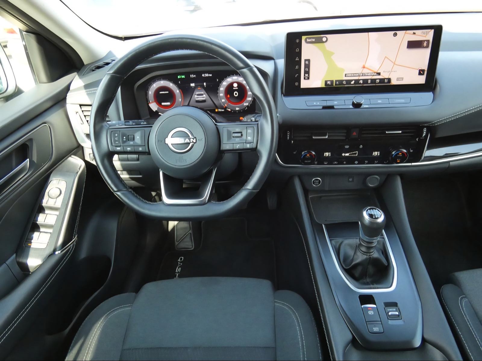 Nissan Qashqai 1.3 DIG-T N-Connecta -LED-NAVI-ALU-KAMERA 360-JAMSTVO, fotografija 9