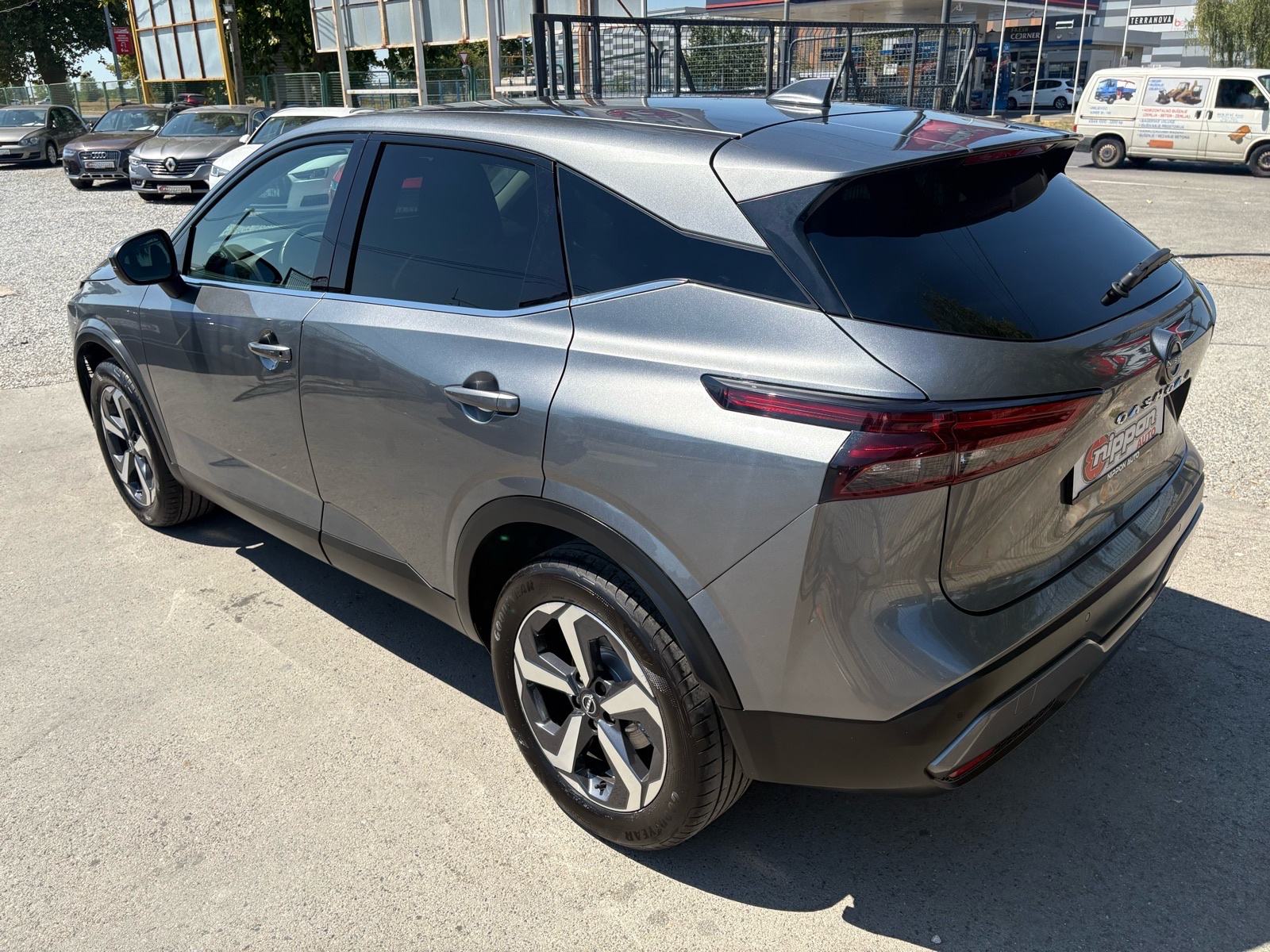 Nissan Qashqai 1.3 DIG-T NAVI - 53.000KM - AUTOMATIK - KAMERA -LEASING, fotografija 5