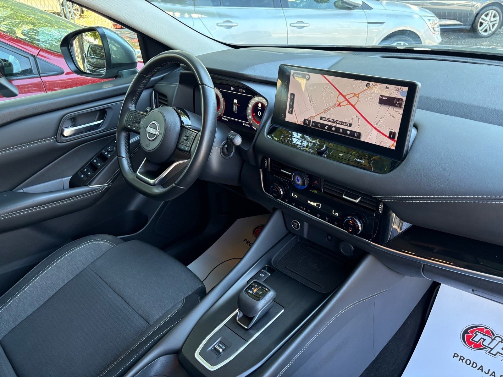 Nissan Qashqai 1.3 DIG-T NAVI - 53.000KM - AUTOMATIK - KAMERA -LEASING, fotografija 19
