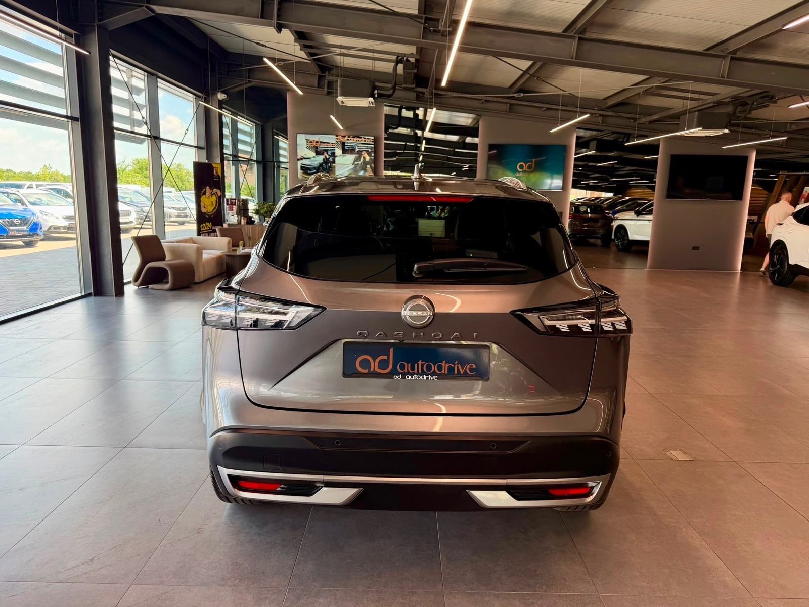 Nissan Qashqai 1.3 DIG-T NAVI • VIRTUAL • KAMERA 360° • LEASING, fotografija 6