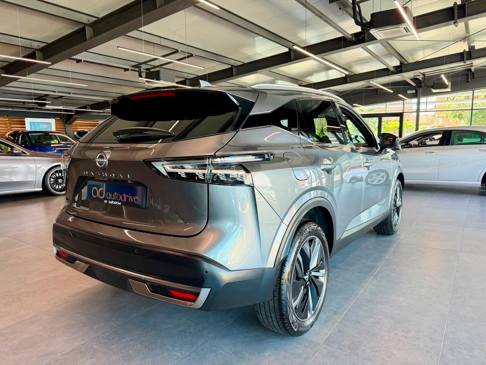 Nissan Qashqai 1.3 DIG-T NAVI • VIRTUAL • KAMERA 360° • LEASING, fotografija 8
