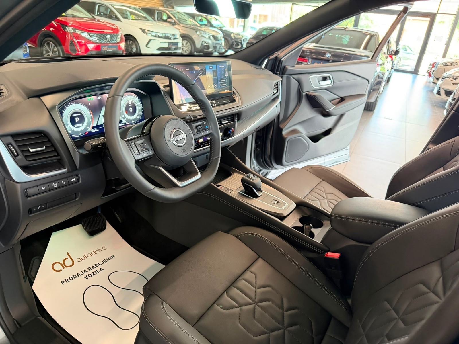 Nissan Qashqai 1.3 DIG-T NAVI • VIRTUAL • KAMERA 360° • LEASING, fotografija 13