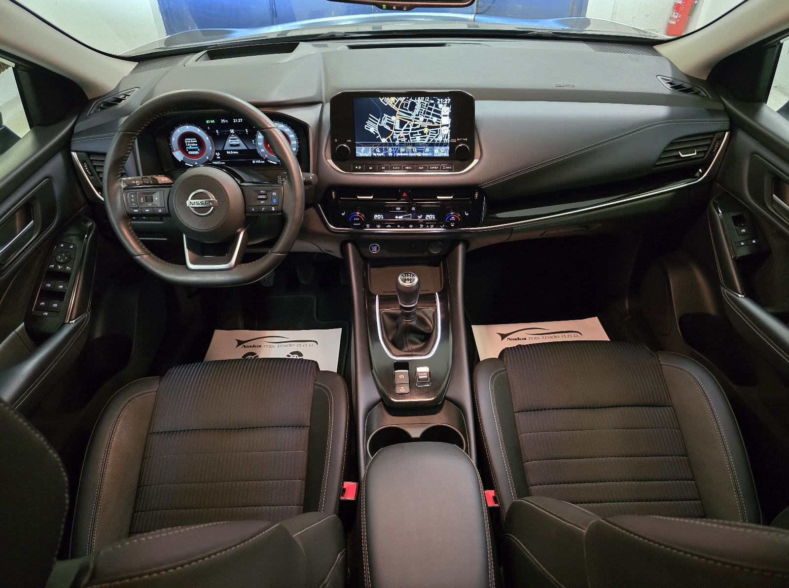 Nissan Qashqai 1,3 DIG-T Premiere Edition LED/PANO/HEAD-UP/NAV/360KAM, fotografija 15