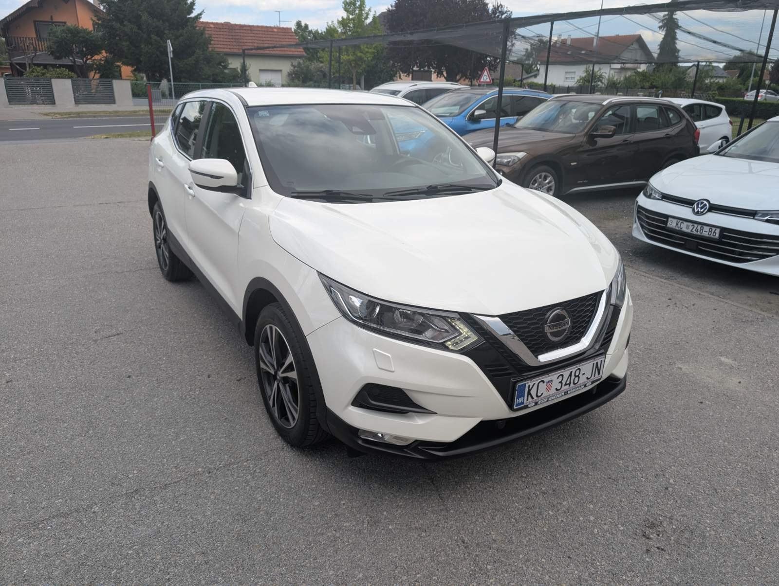 Nissan Qashqai 1,3 DIG-T, pogled izvana - slika 2