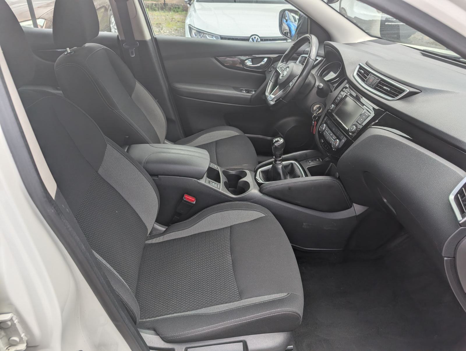 Nissan Qashqai 1,3 DIG-T, fotografija 8