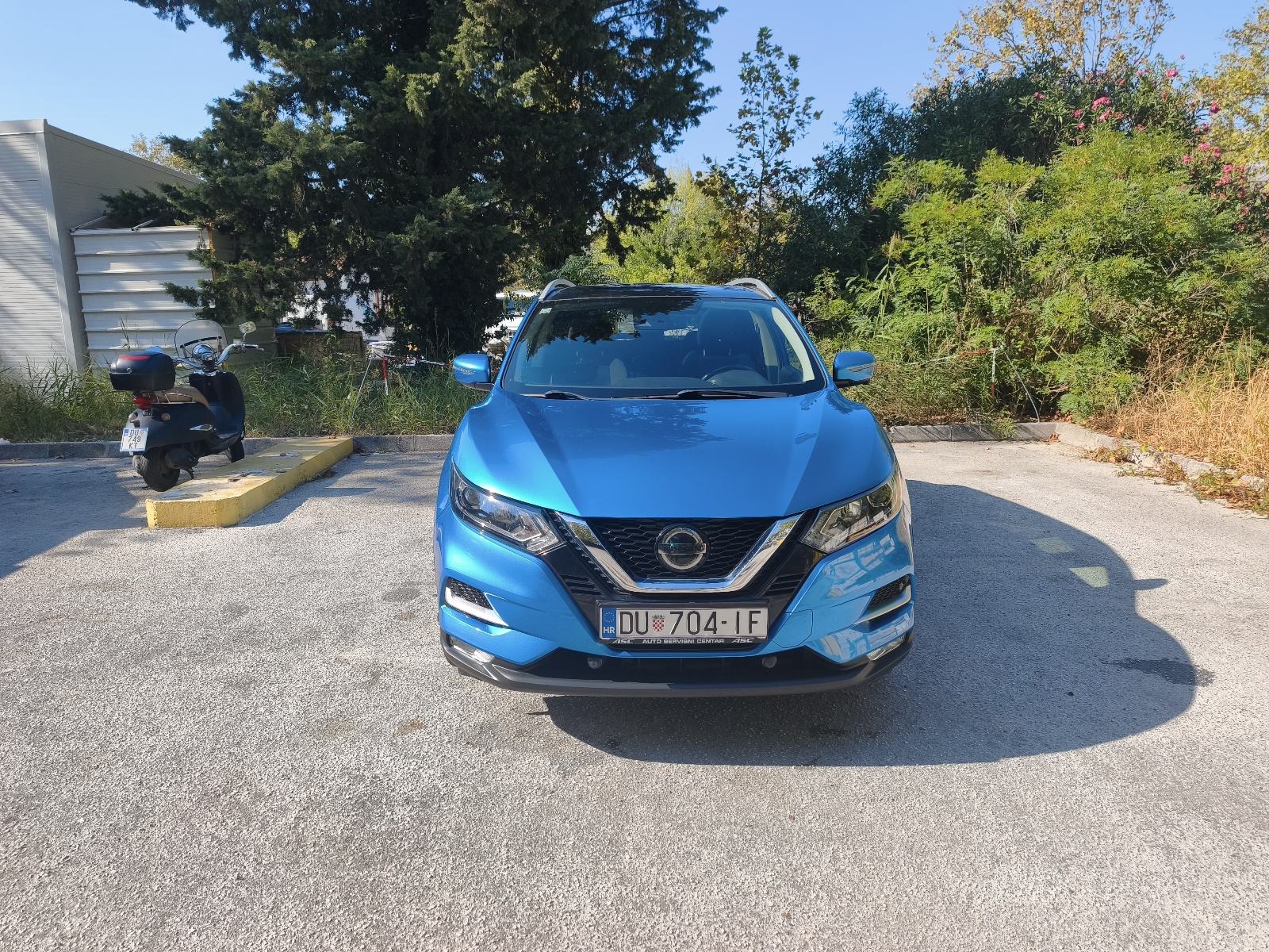 Nissan Qashqai 1,3 DIG-T, pogled izvana - slika 1