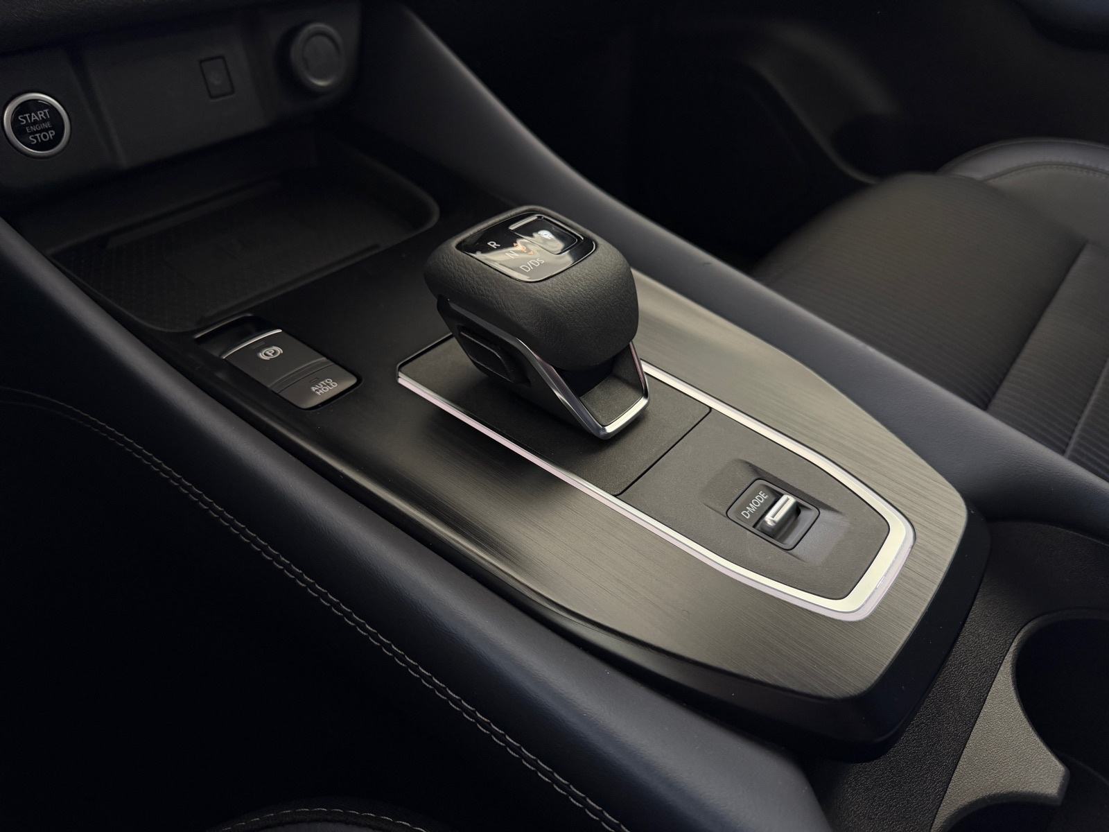 Nissan Qashqai 1.3 DIG-T, TEKNA, AUTOMATIK, JAMSTVO, LEASING 0% UČEŠĆA, fotografija 18