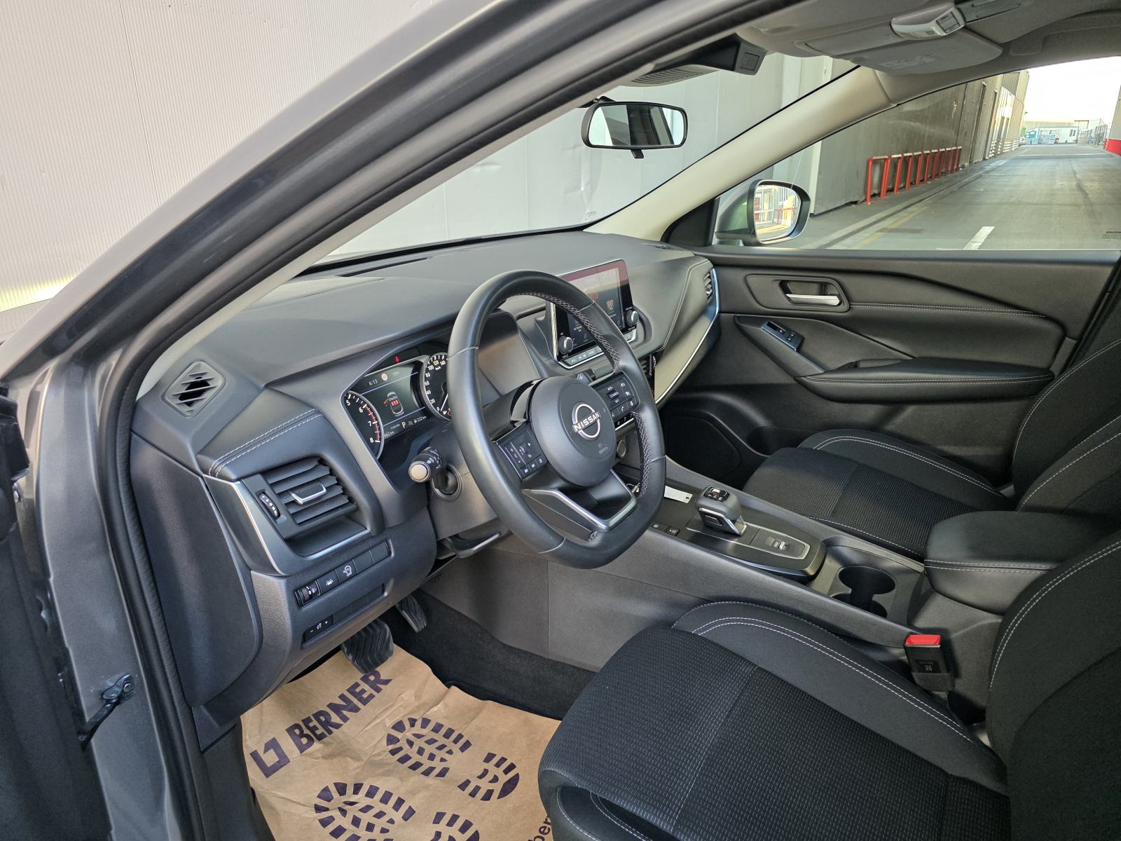 Nissan Qashqai 1.3 HEV**AUTOMATIC**ALU**LED**, fotografija 10