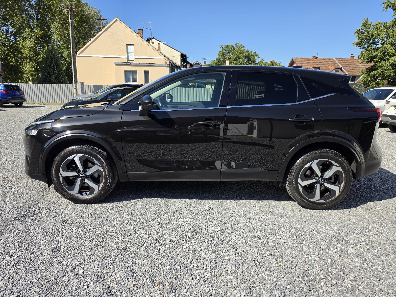 Nissan Qashqai 1.3 MHEV 22TKM,SERV.,NAVI.,LED,ALU.,KAM.360,VIRT.,N CON, fotografija 2