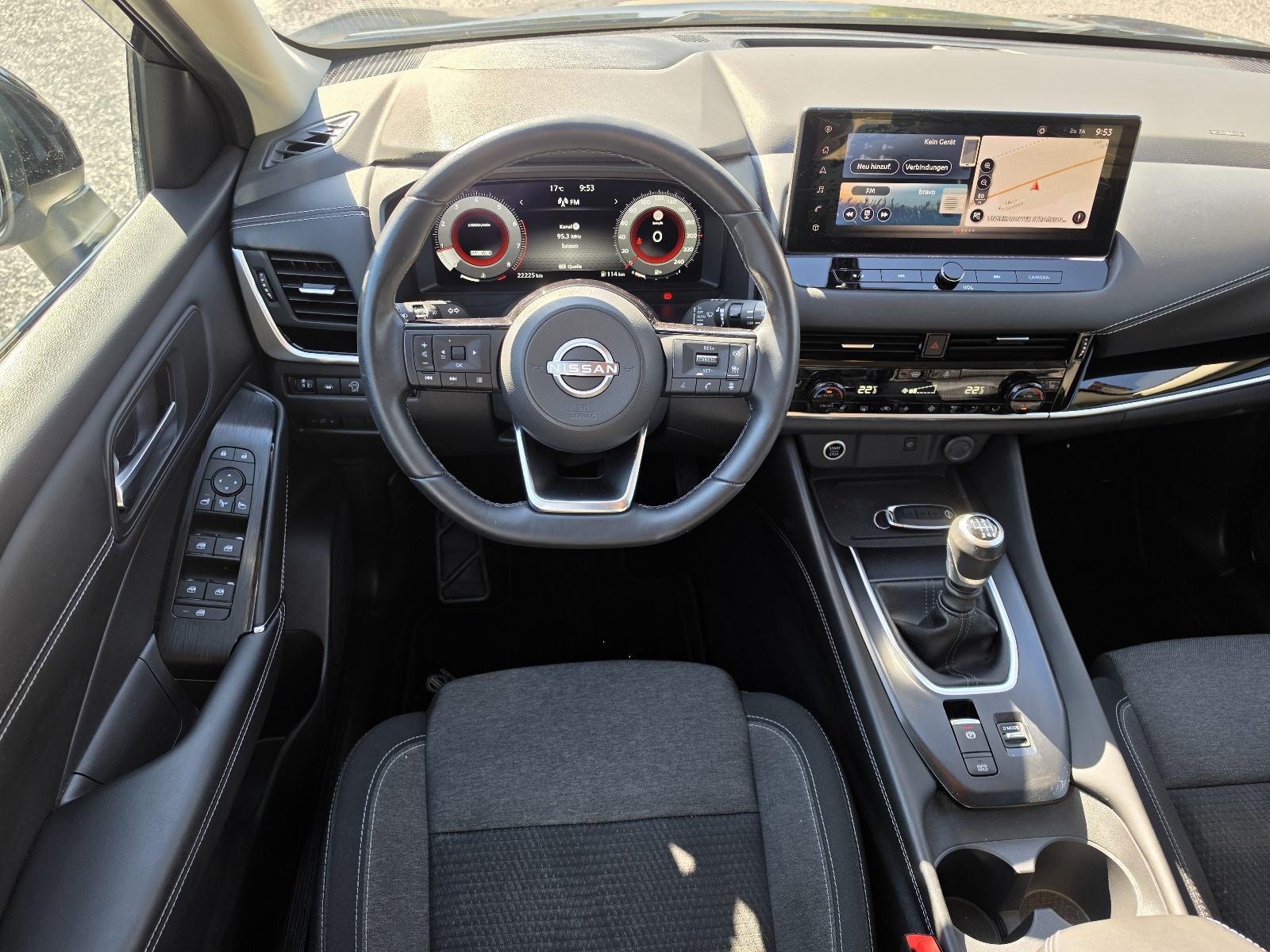Nissan Qashqai 1.3 MHEV 22TKM,SERV.,NAVI.,LED,ALU.,KAM.360,VIRT.,N CON, fotografija 9