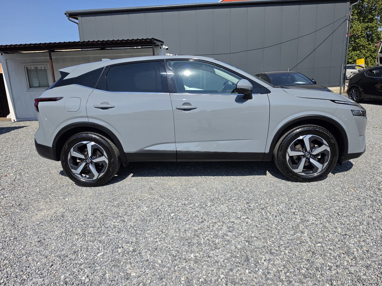 Nissan Qashqai 1.3 MHEV 41TKM,SERV.,NAVI.,LED,ALU.,VIRT,KAM.360,N CONN, fotografija 6