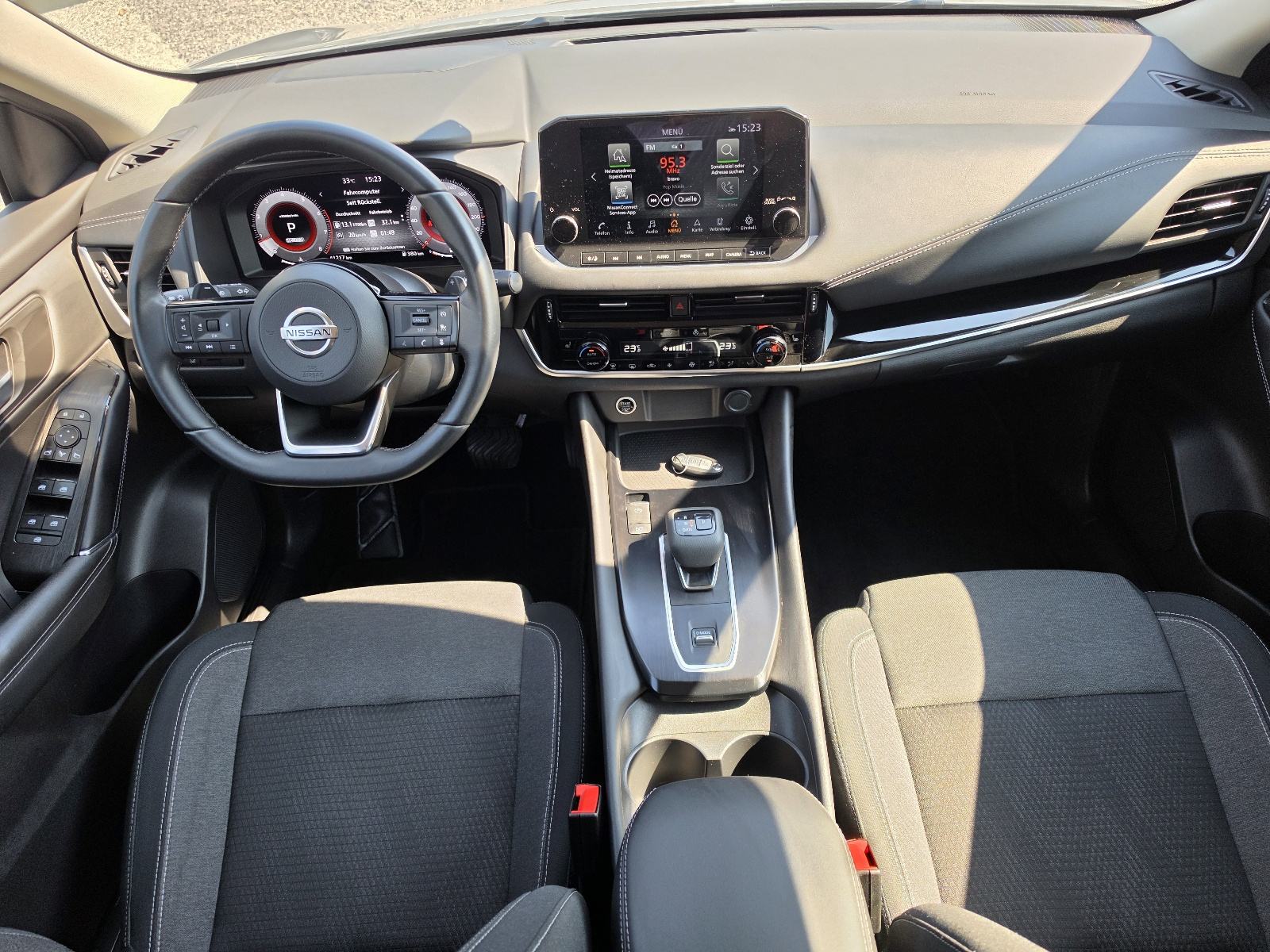 Nissan Qashqai 1.3 MHEV 41TKM,SERV.,NAVI.,LED,ALU.,VIRT,KAM.360,N CONN, fotografija 16