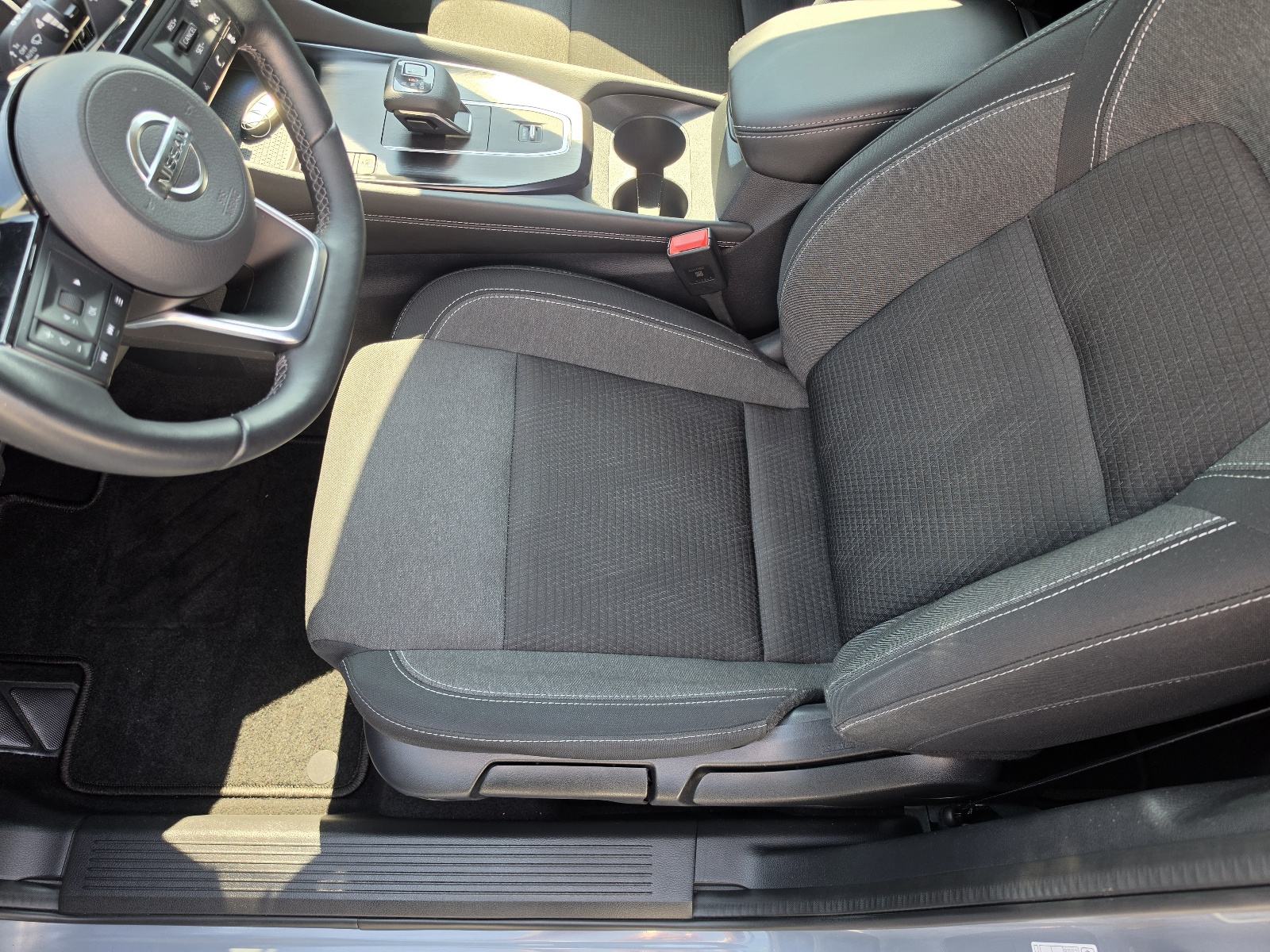 Nissan Qashqai 1.3 MHEV 41TKM,SERV.,NAVI.,LED,ALU.,VIRT,KAM.360,N CONN, fotografija 17