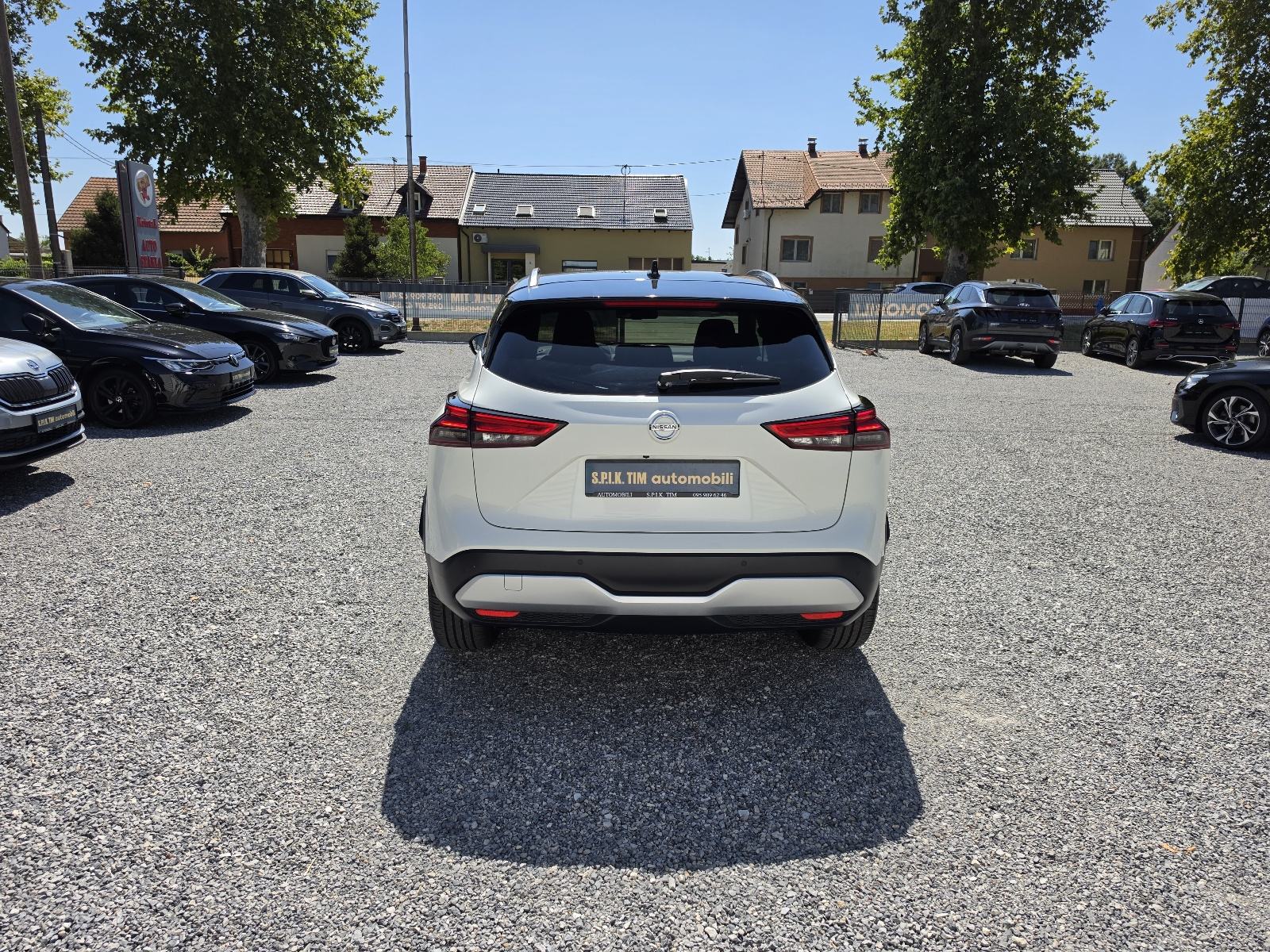 Nissan Qashqai 1.3 MHEV 48TKM,SERV.,NAVI.,LED,KAM.360,PANO,KOŽA,TEKNA+, fotografija 4