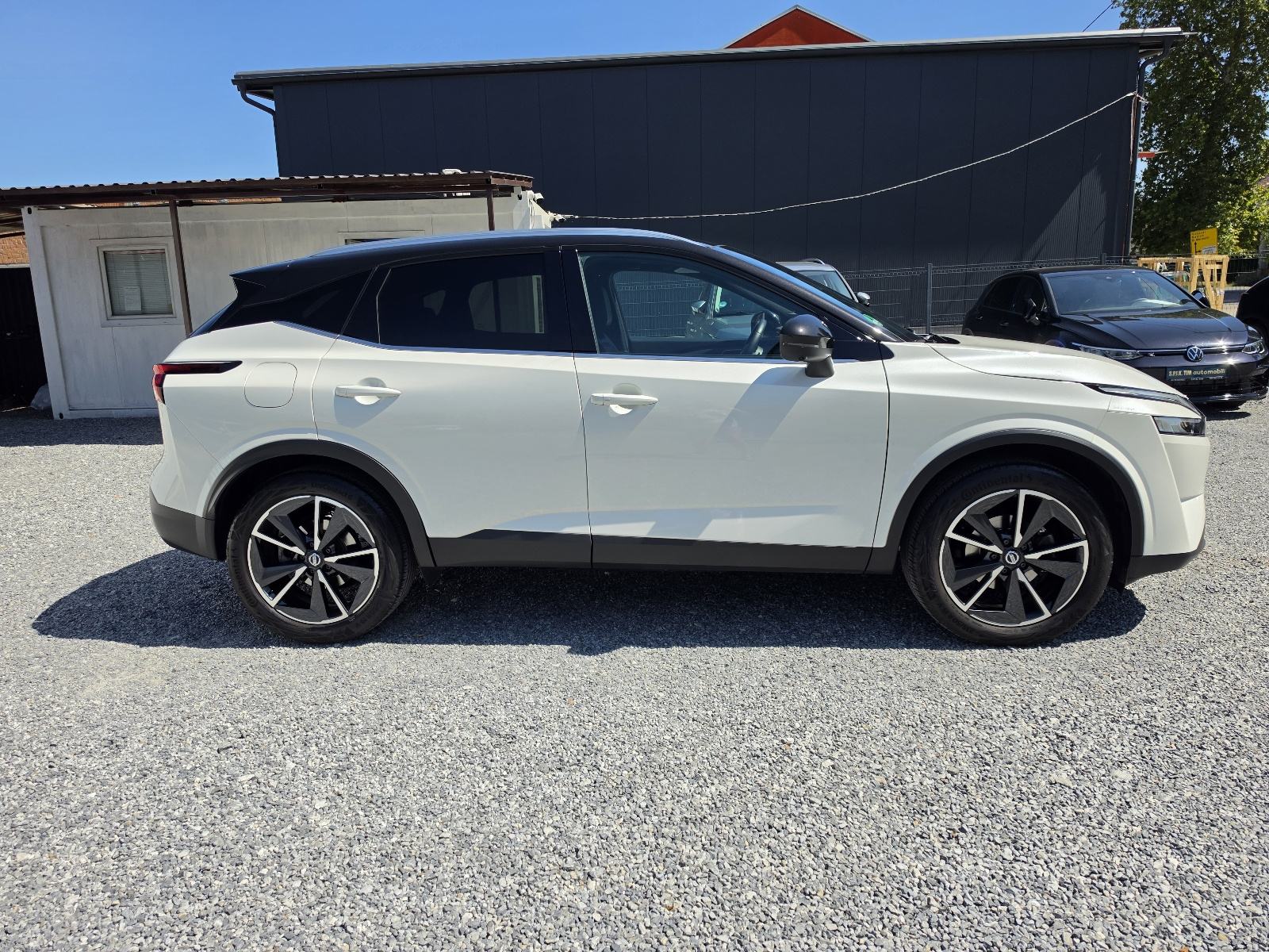 Nissan Qashqai 1.3 MHEV 48TKM,SERV.,NAVI.,LED,KAM.360,PANO,KOŽA,TEKNA+, fotografija 6