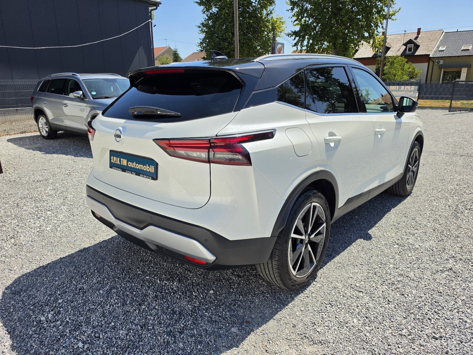 Nissan Qashqai 1.3 MHEV 48TKM,SERV.,NAVI.,LED,KAM.360,PANO,KOŽA,TEKNA+, fotografija 5
