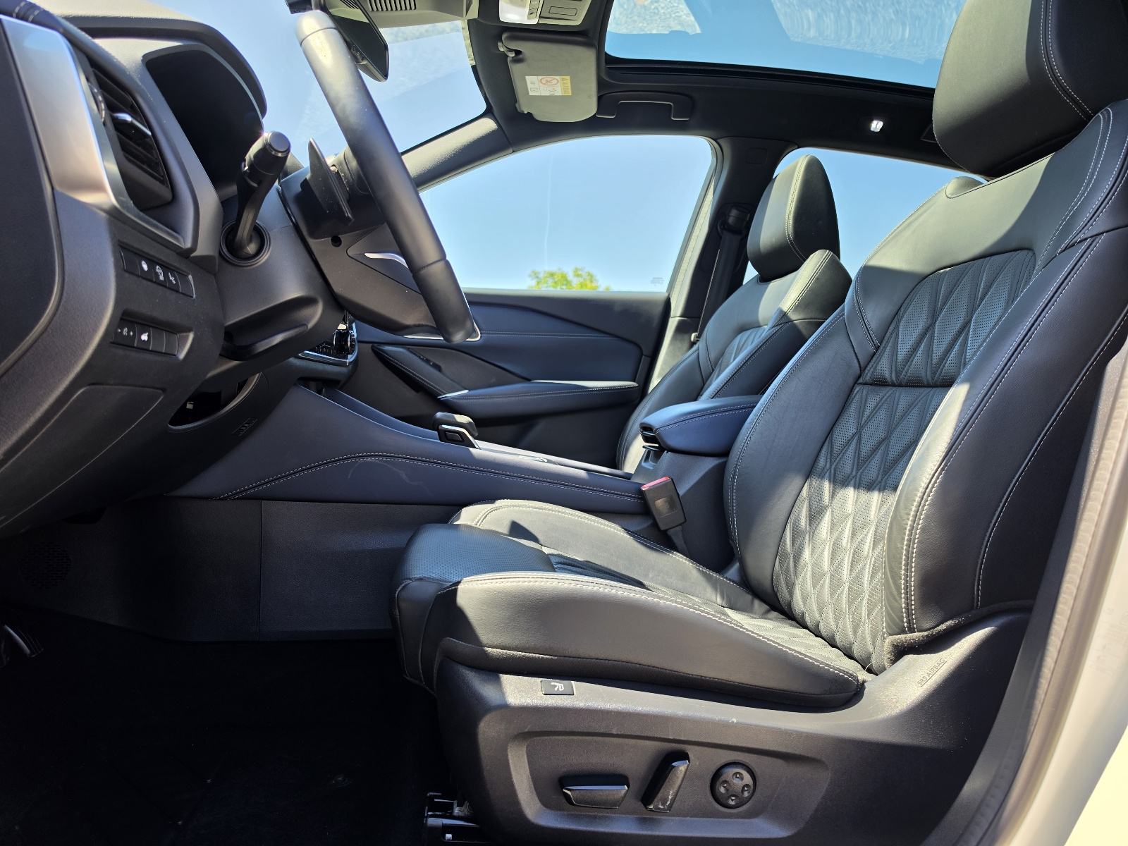 Nissan Qashqai 1.3 MHEV 48TKM,SERV.,NAVI.,LED,KAM.360,PANO,KOŽA,TEKNA+, fotografija 18