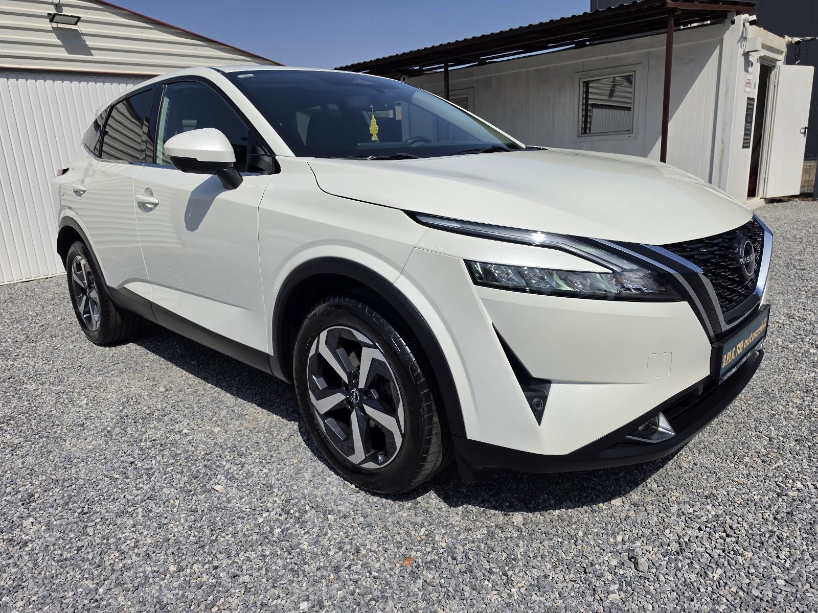 Nissan Qashqai 1.3 MHEV 52TKM,SERV.,NAVI.,LED,VIRT,PDC,KAM.360,PERLA,N, fotografija 7