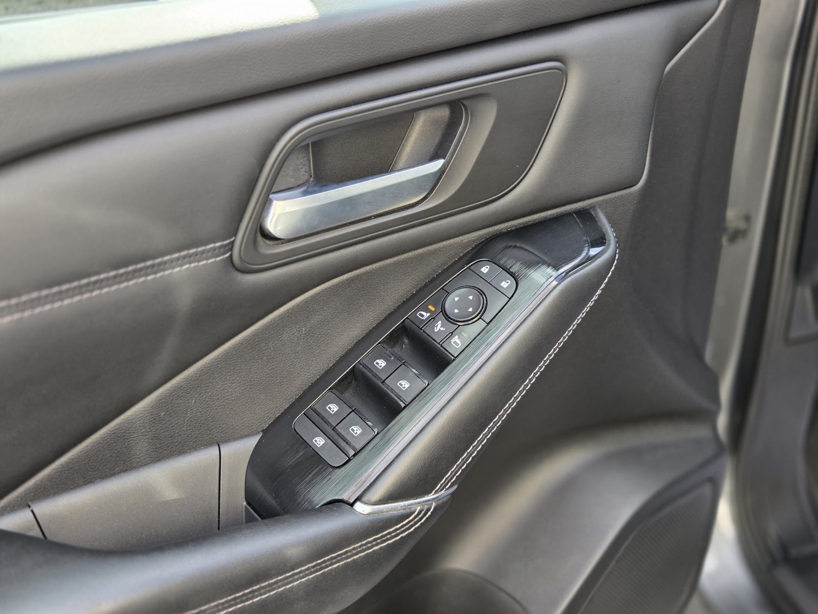 Nissan Qashqai 1,3 N-Connecta I 360 KAM I VIRTUAL I, fotografija 7