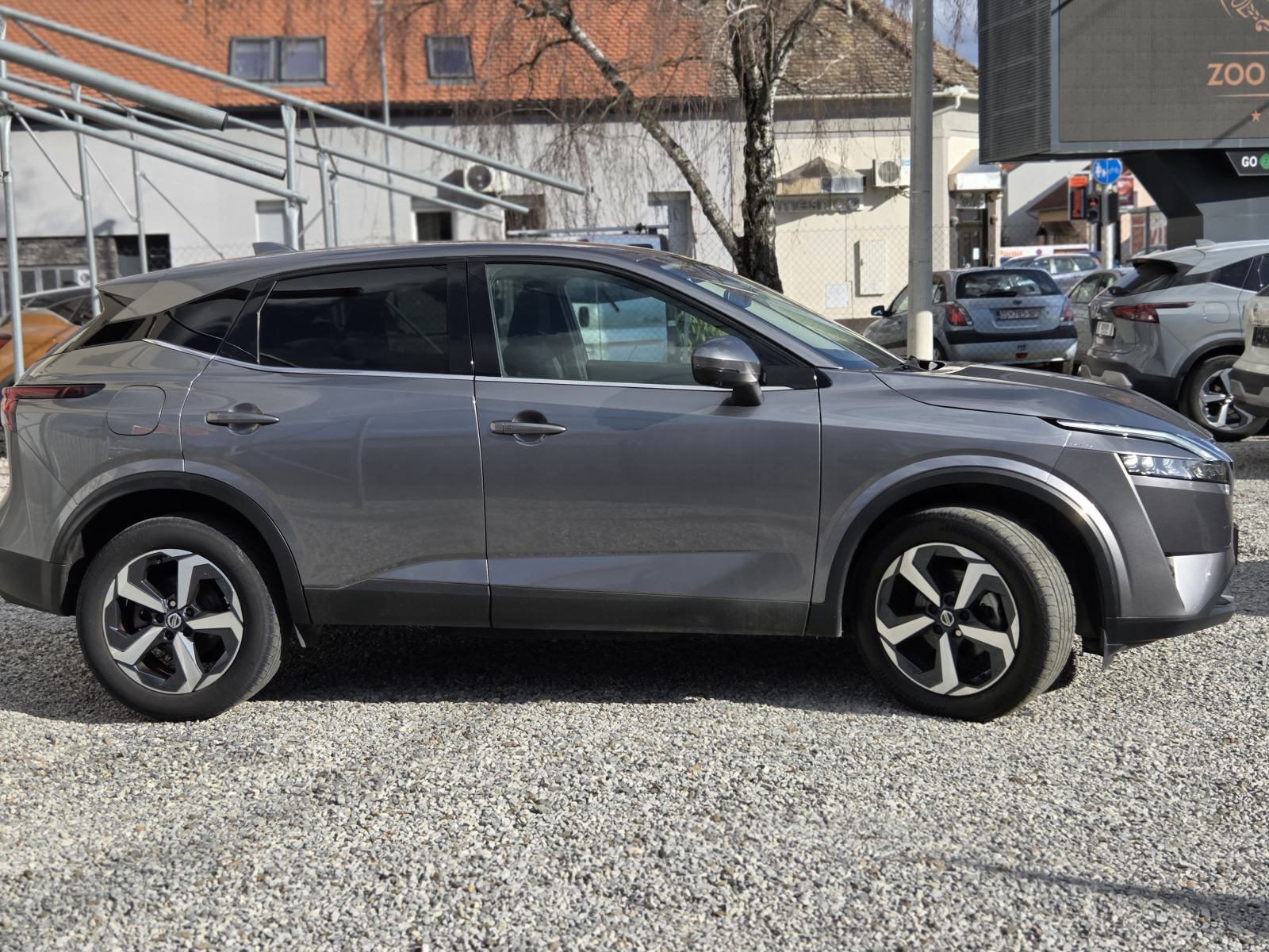 Nissan Qashqai 1,3 N-Connecta I 360 KAM I VIRTUAL I, fotografija 5