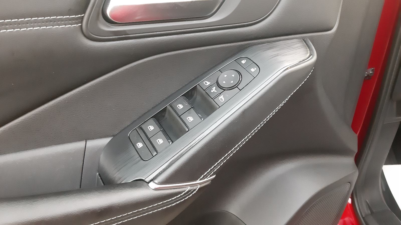 Nissan Qashqai 1.3-N CONNECTA-DVOBOJAN-KAMERA 360-VELIKA MEDIA-LED, fotografija 14