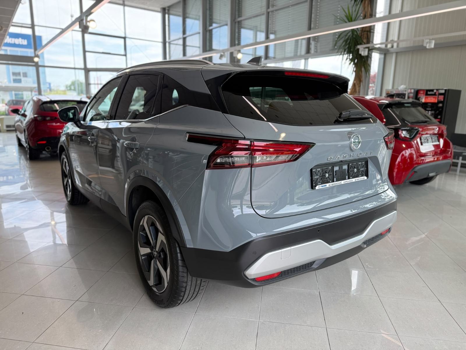 Nissan Qashqai 1.3 140 PS MHEV N-CONNECTA/NAVI/KAMERA 360/SERVISNA, fotografija 5