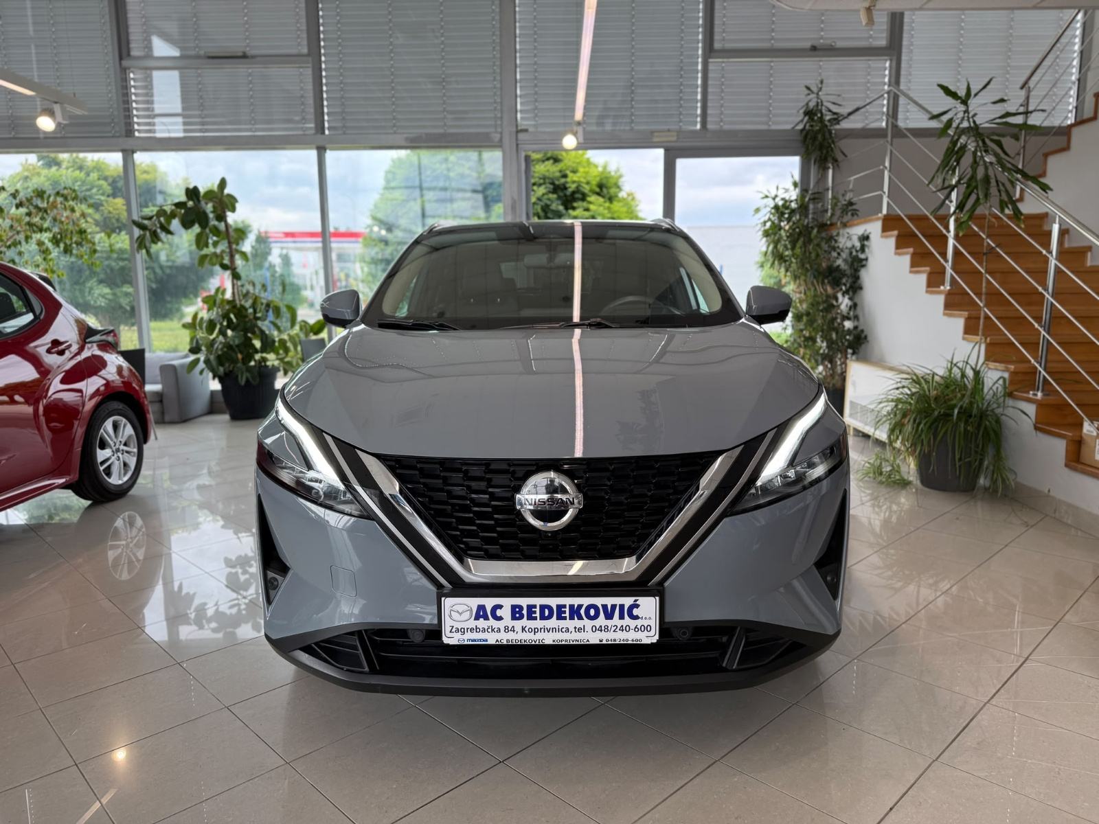 Nissan Qashqai 1.3 140 PS MHEV N-CONNECTA/NAVI/KAMERA 360/SERVISNA, fotografija 2