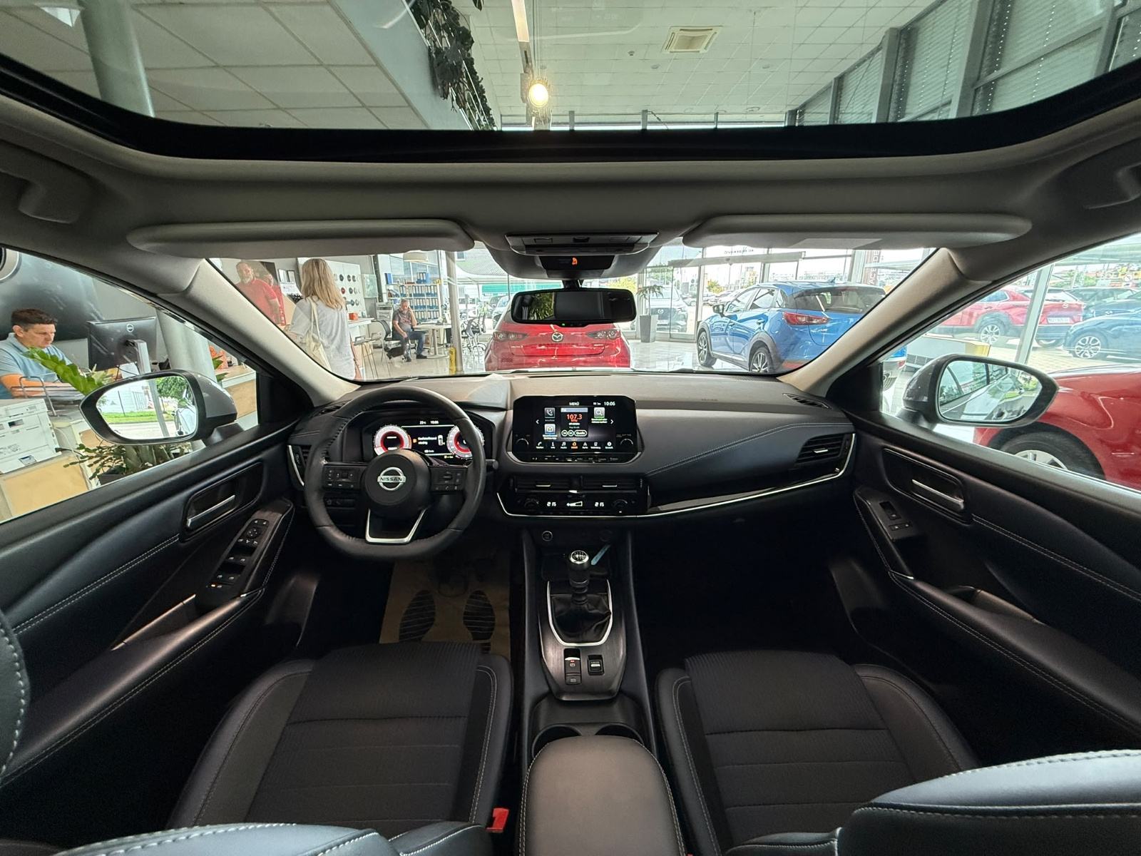 Nissan Qashqai 1.3 140 PS MHEV N-CONNECTA/NAVI/KAMERA 360/SERVISNA, fotografija 10
