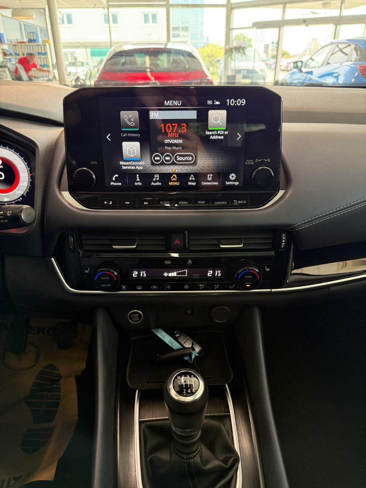 Nissan Qashqai 1.3 140 PS MHEV N-CONNECTA/NAVI/KAMERA 360/SERVISNA, fotografija 19
