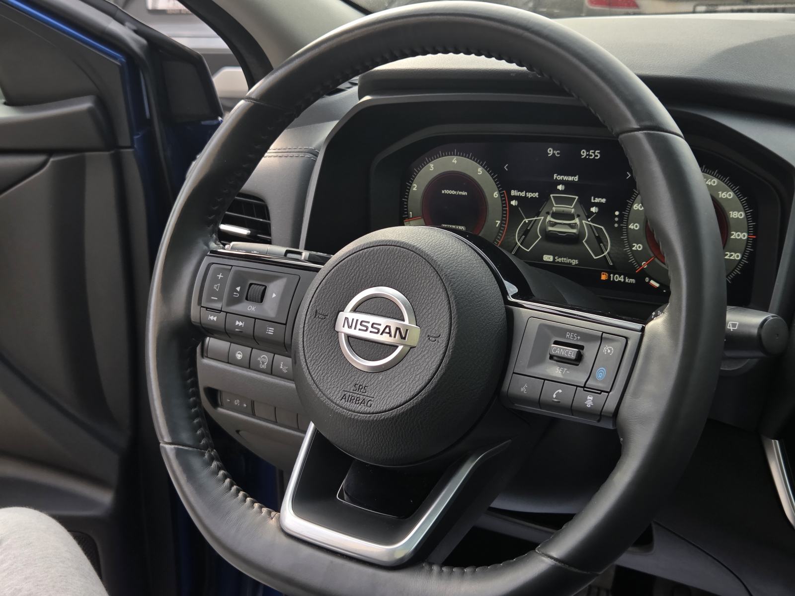 Nissan Qashqai 1,3 N-Connecta I PANO I VIRTUAL I HEAD UP I ACC i 360°, fotografija 10