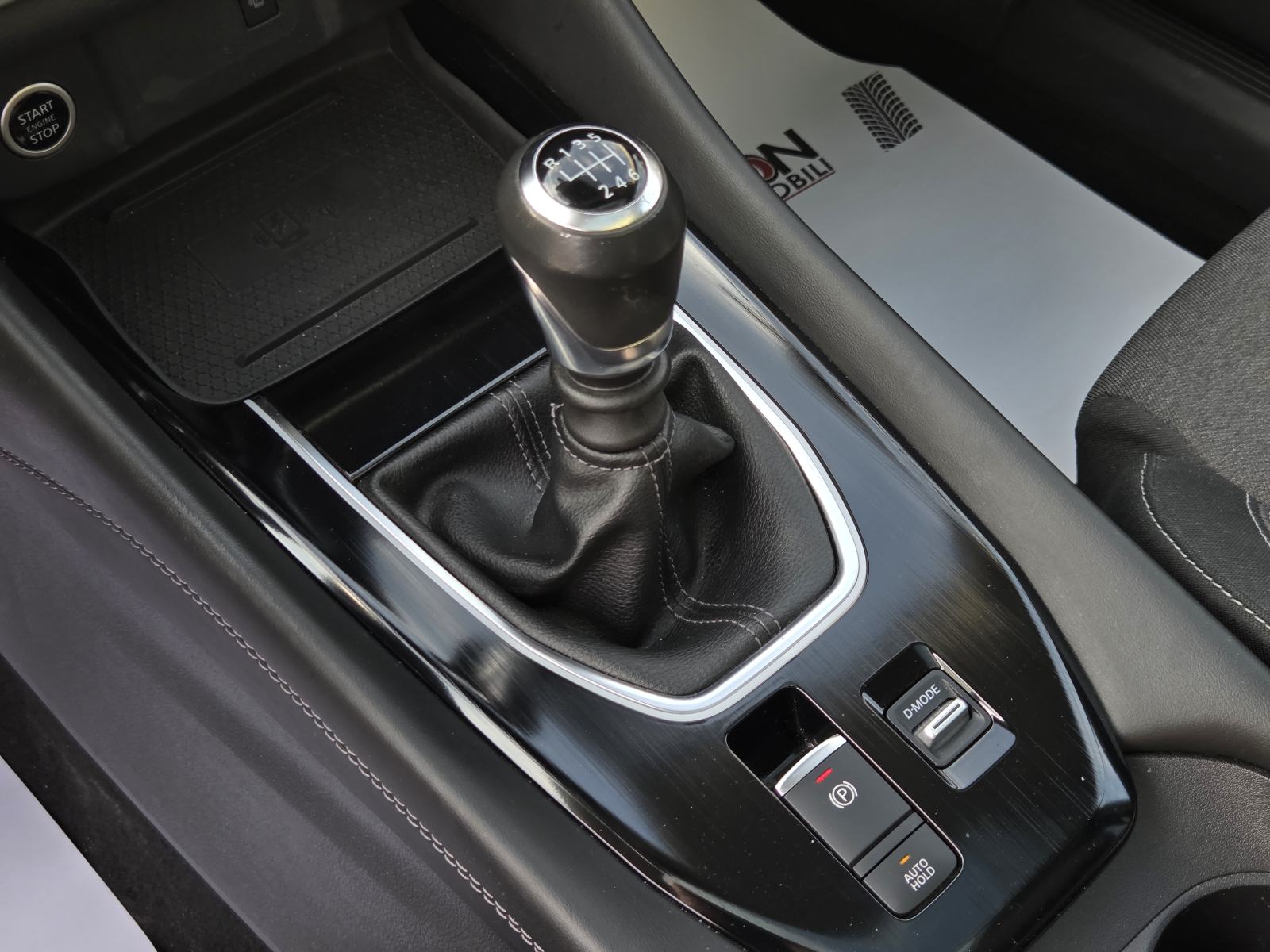 Nissan Qashqai 1,3 N-Connecta I PANO I VIRTUAL I HEAD UP I ACC i 360°, fotografija 16