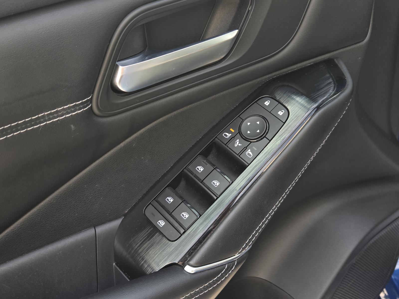 Nissan Qashqai 1,3 N-Connecta I PANO I VIRTUAL I HEAD UP I ACC i 360°, fotografija 9