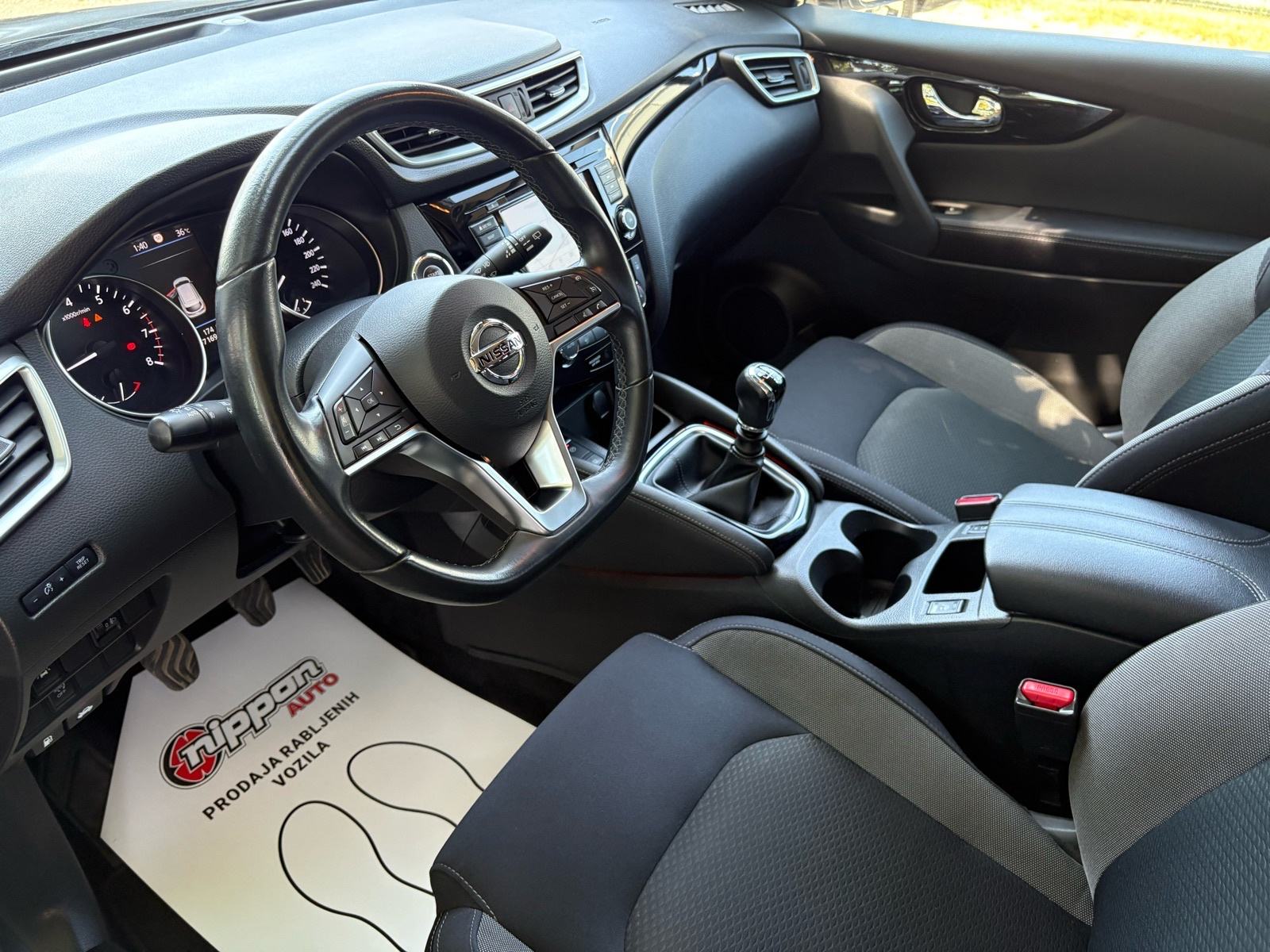 Nissan Qashqai 1,3 REG:11/2026 - PANORAMA - NAVI - KLIMA - LEASING, fotografija 10