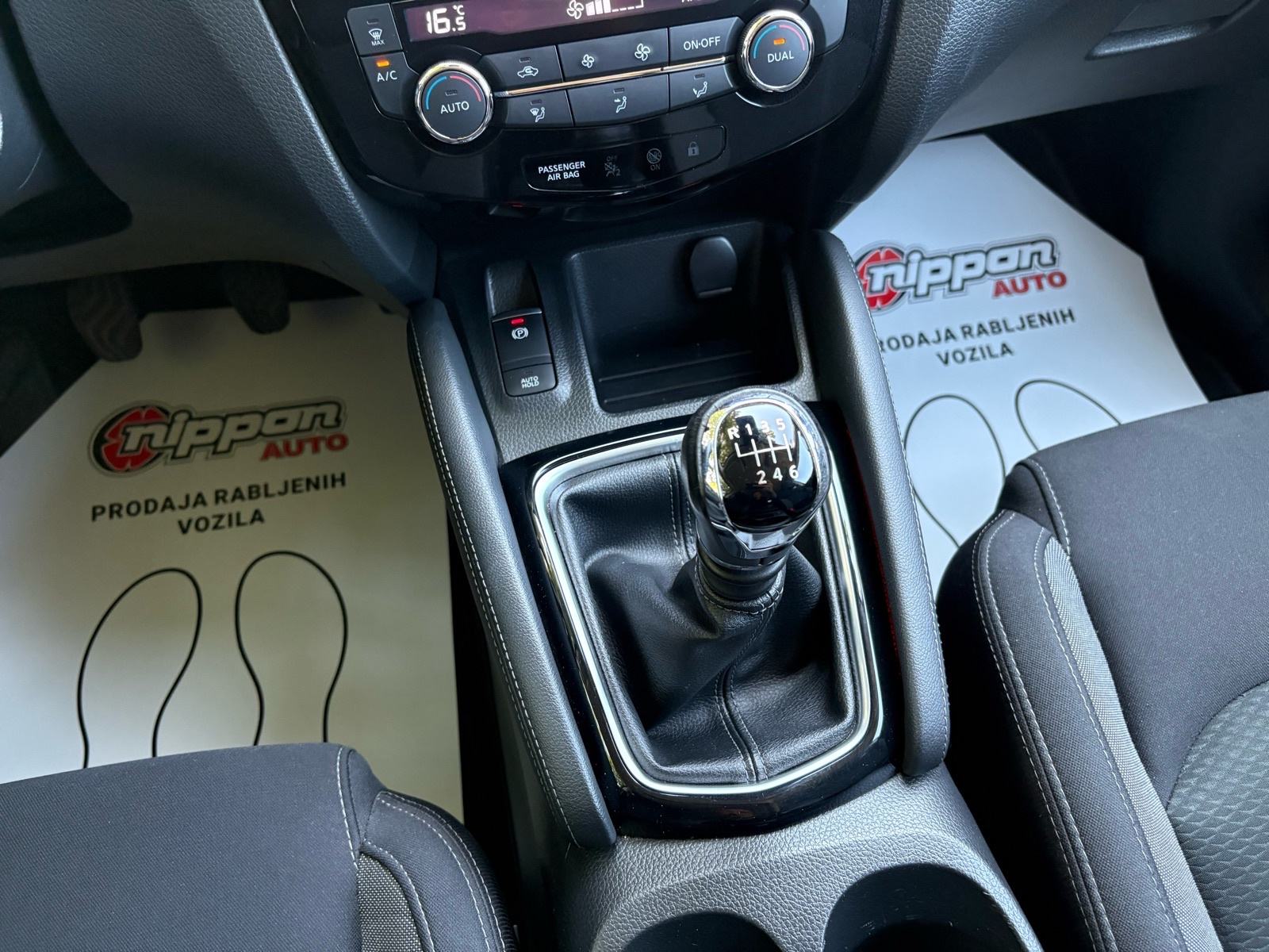 Nissan Qashqai 1,3 REG:11/2026 - PANORAMA - NAVI - KLIMA - LEASING, fotografija 16