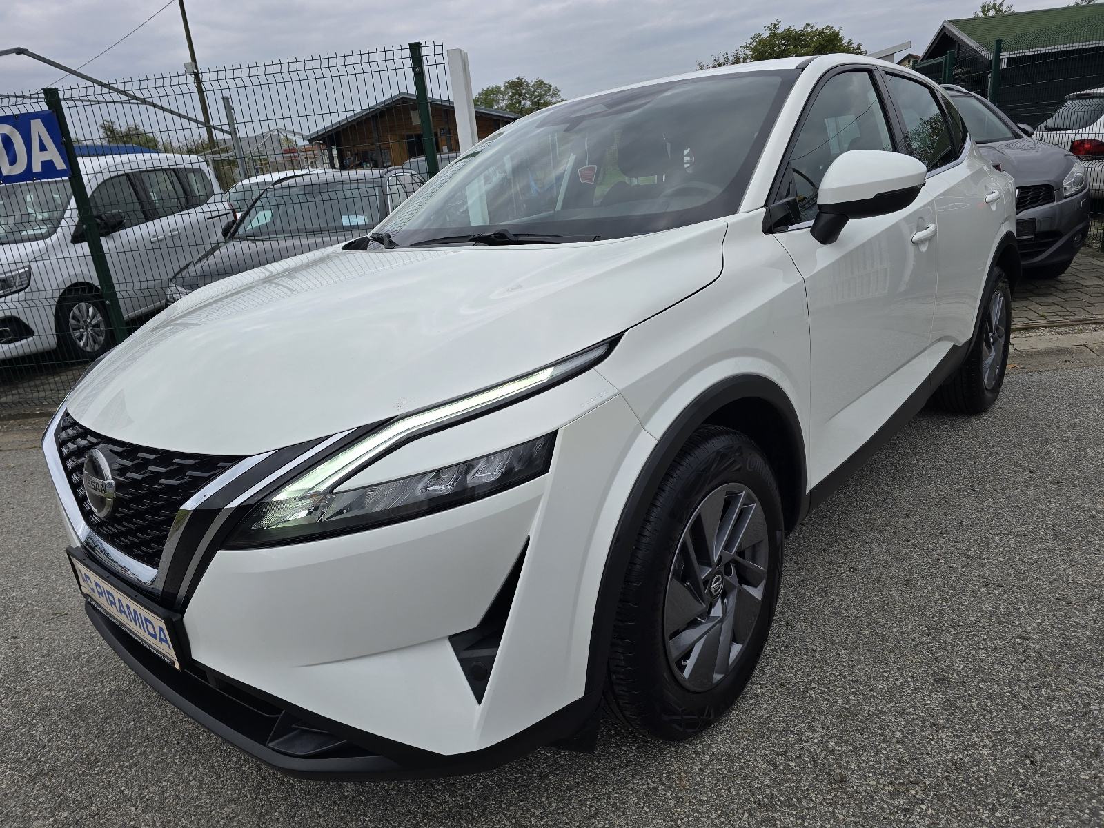 Nissan Qashqai 1,3 MHEV ●1 VLASNIK●SERVISNA●U PDV-u●●AKCIJA●●, fotografija 3