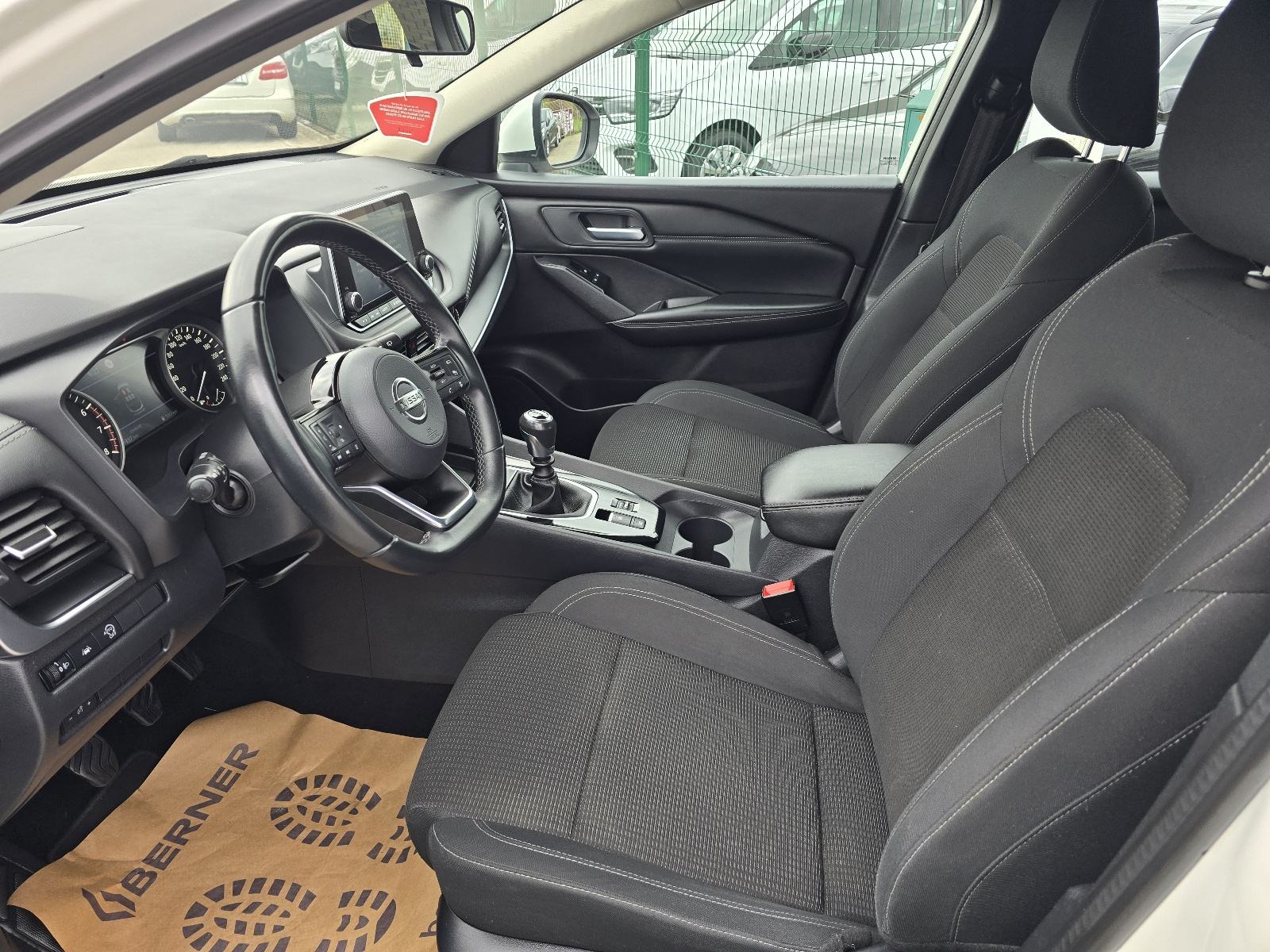 Nissan Qashqai 1,3 MHEV ●1 VLASNIK●SERVISNA●U PDV-u●●AKCIJA●●, fotografija 8