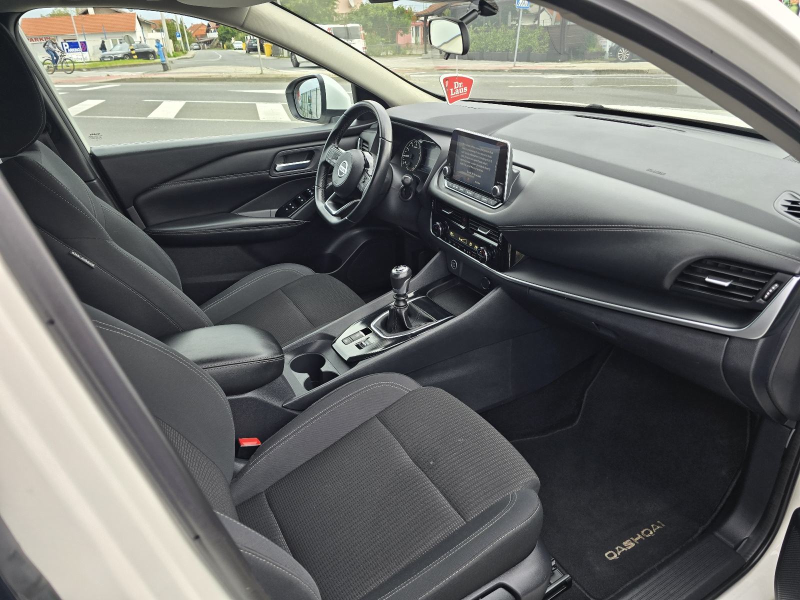 Nissan Qashqai 1,3 MHEV ●1 VLASNIK●SERVISNA●U PDV-u●●AKCIJA●●, fotografija 13